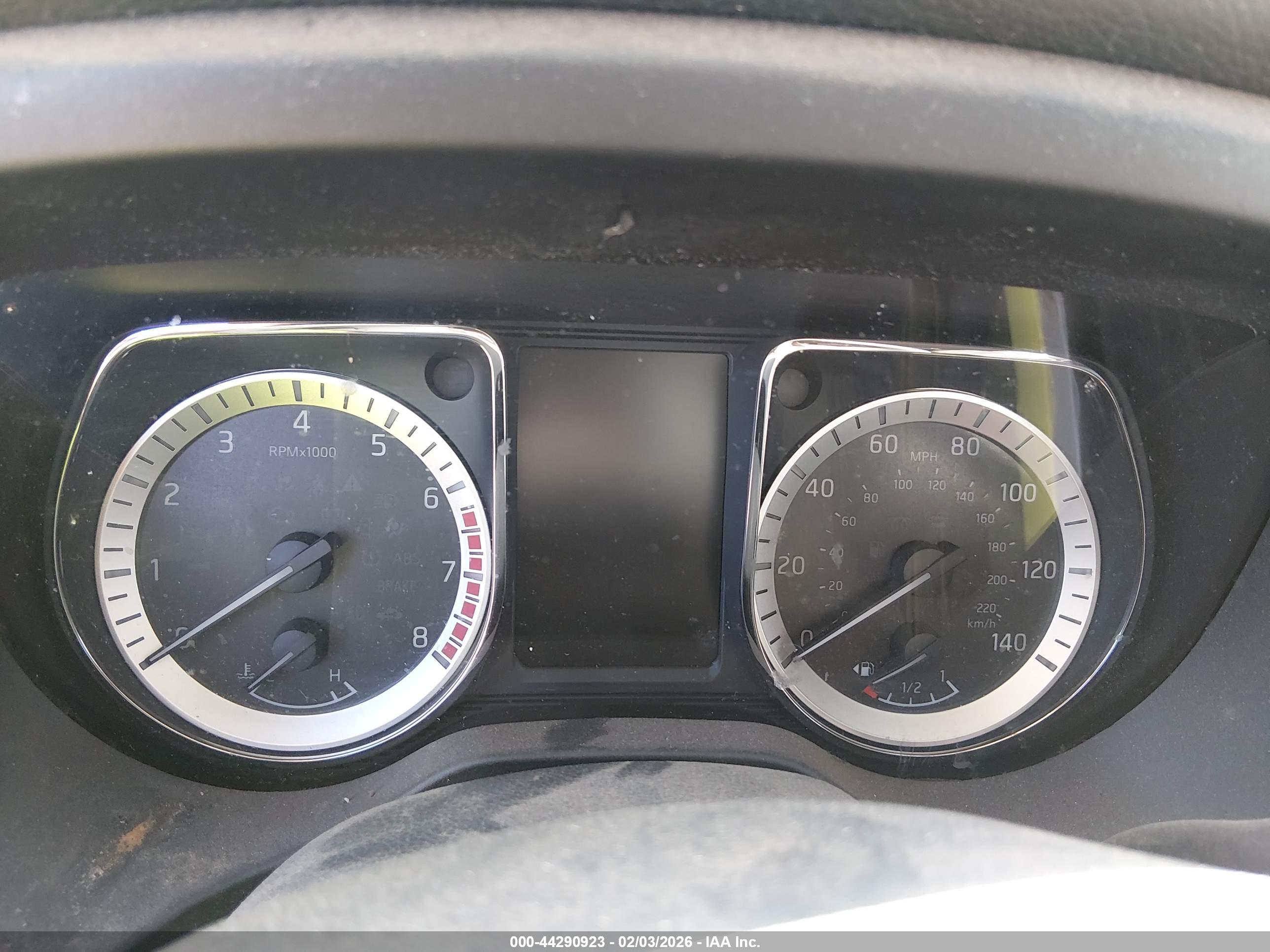 NISSAN TITAN image 7