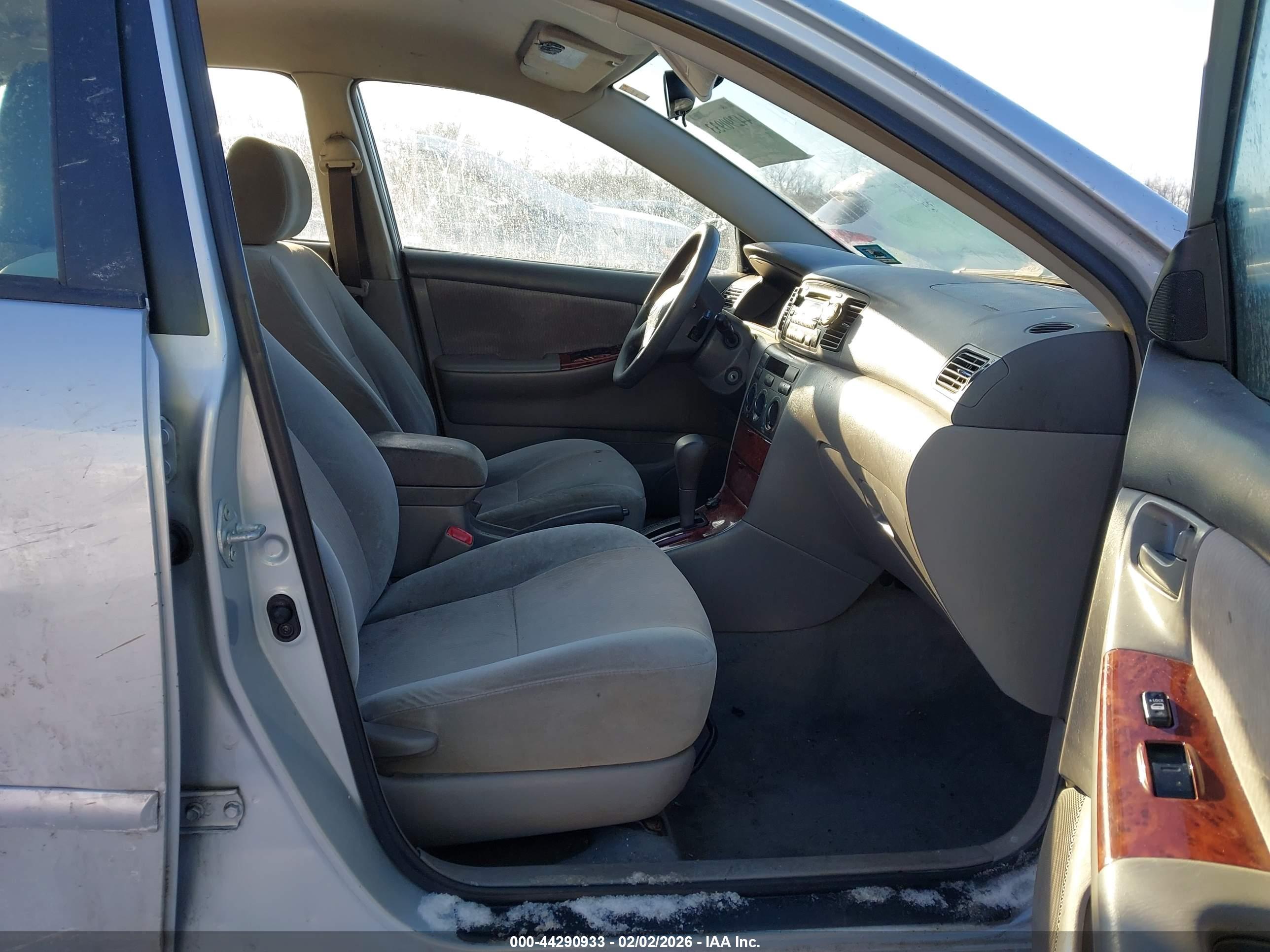 TOYOTA COROLLA image 5