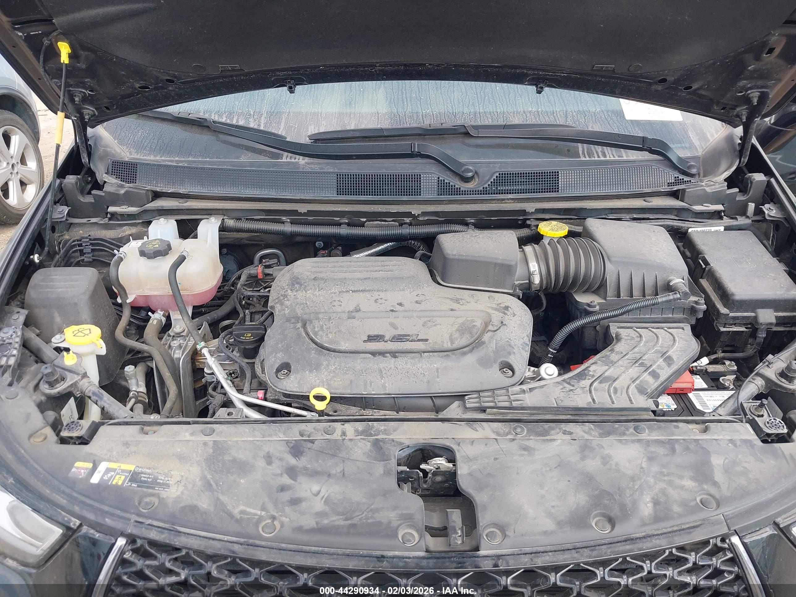 CHRYSLER PACIFICA image 10