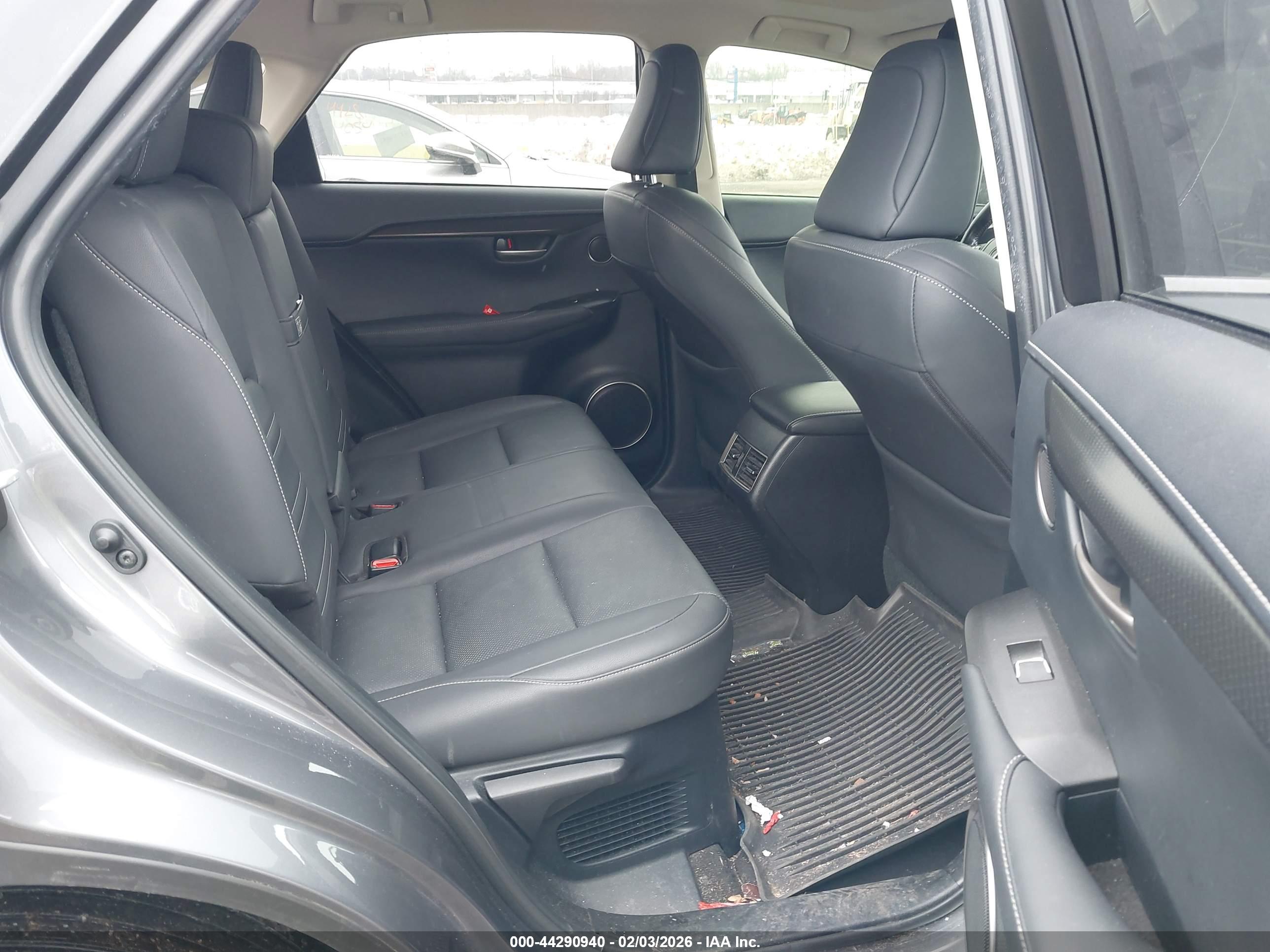 LEXUS NX image 8