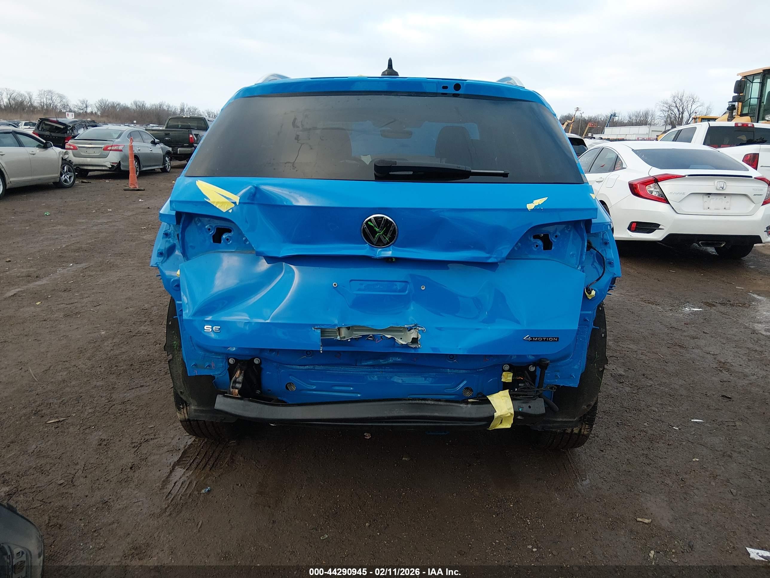 VOLKSWAGEN TAOS image 6