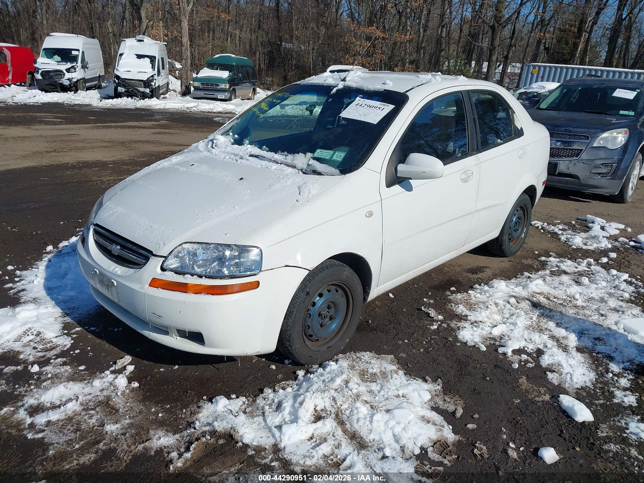 CHEVROLET AVEO image 6