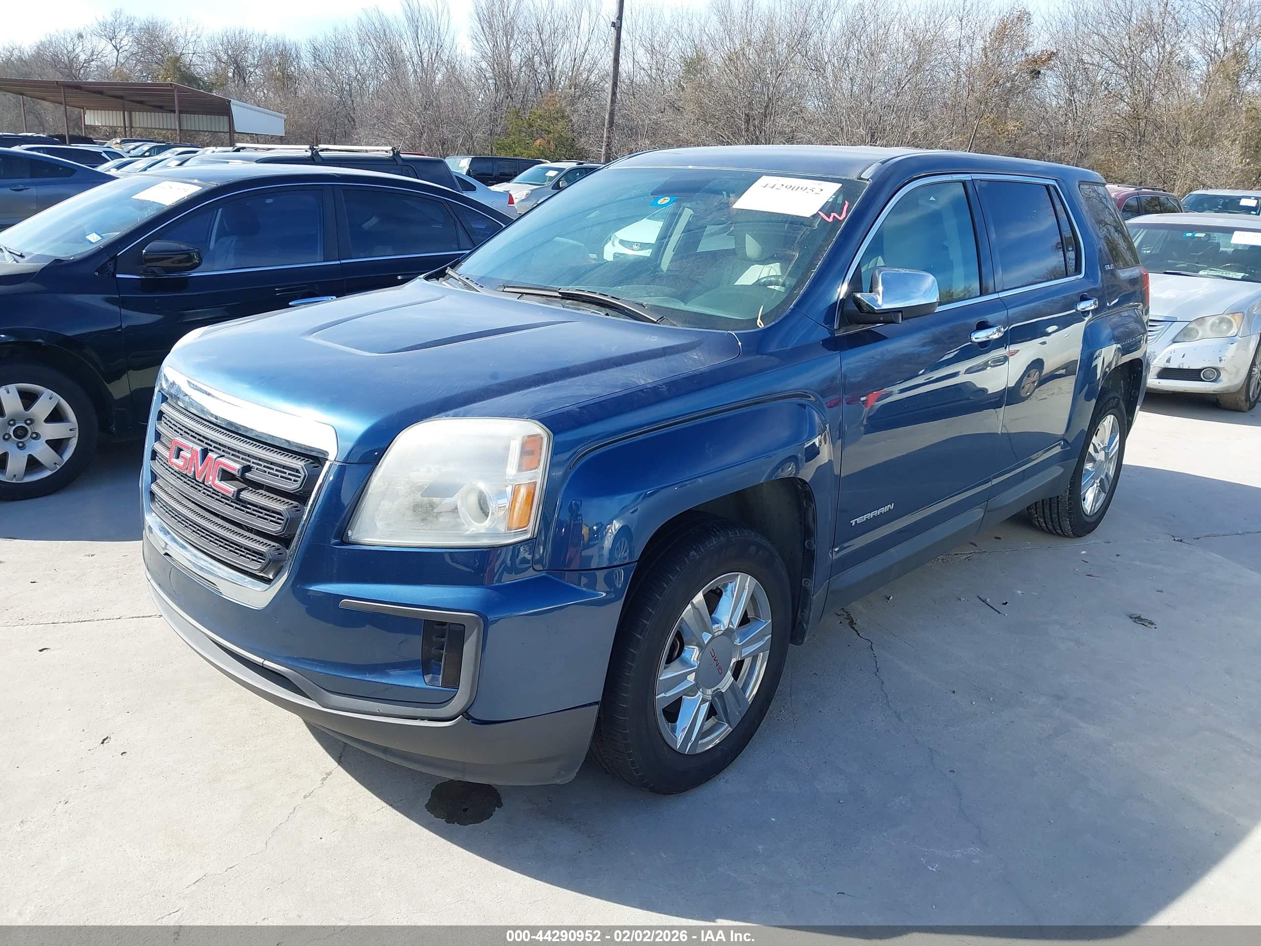 GMC TERRAIN image 2