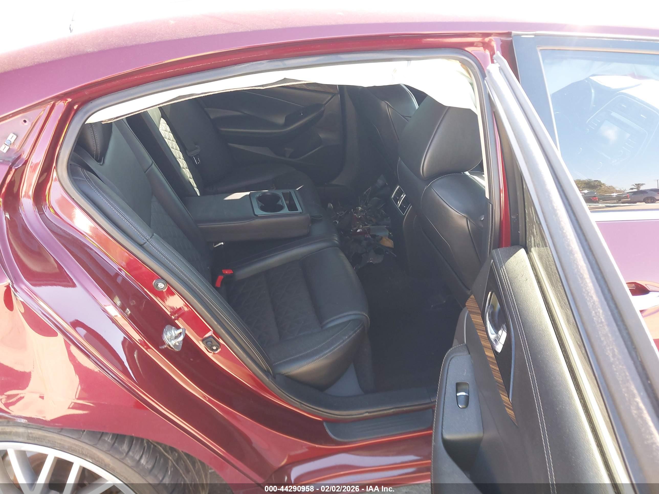 NISSAN MAXIMA image 8