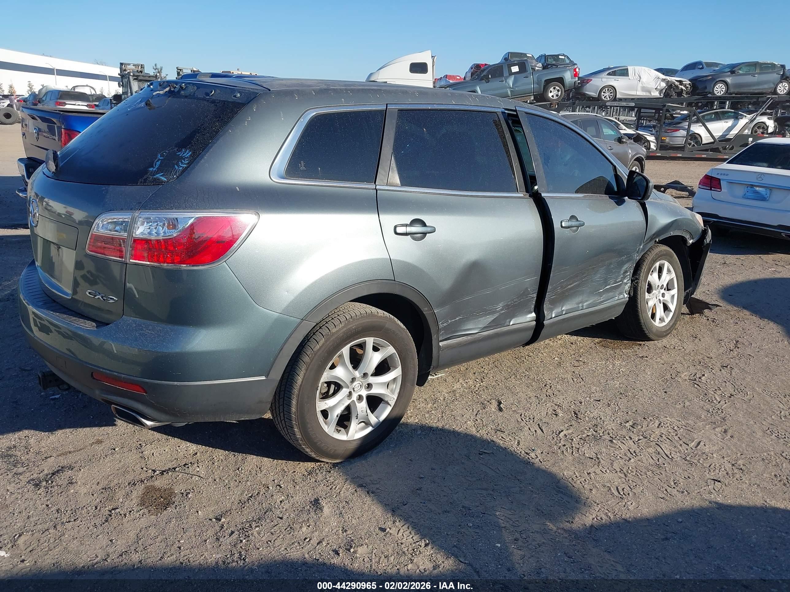 MAZDA CX-9 image 4