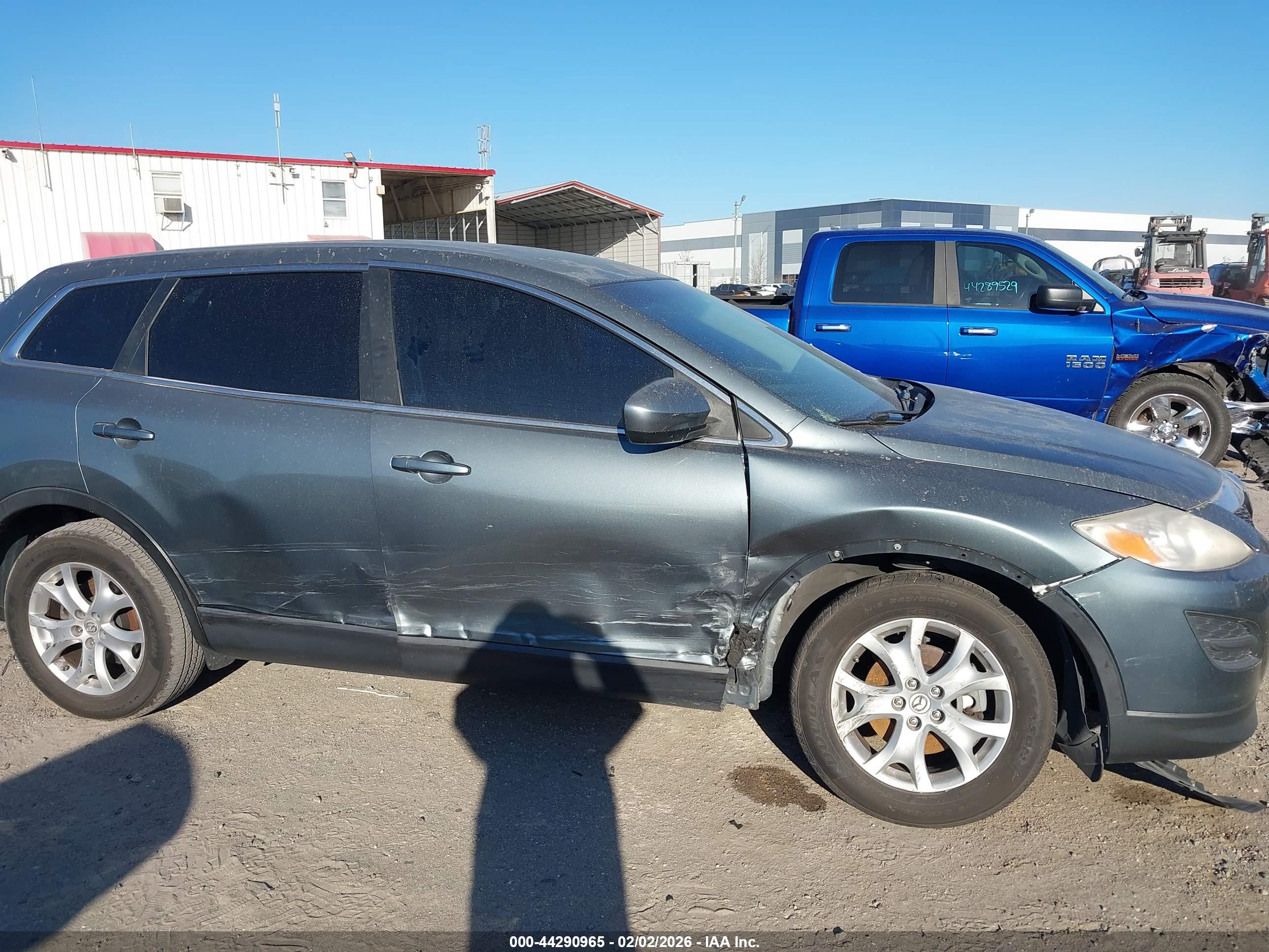MAZDA CX-9 image 6