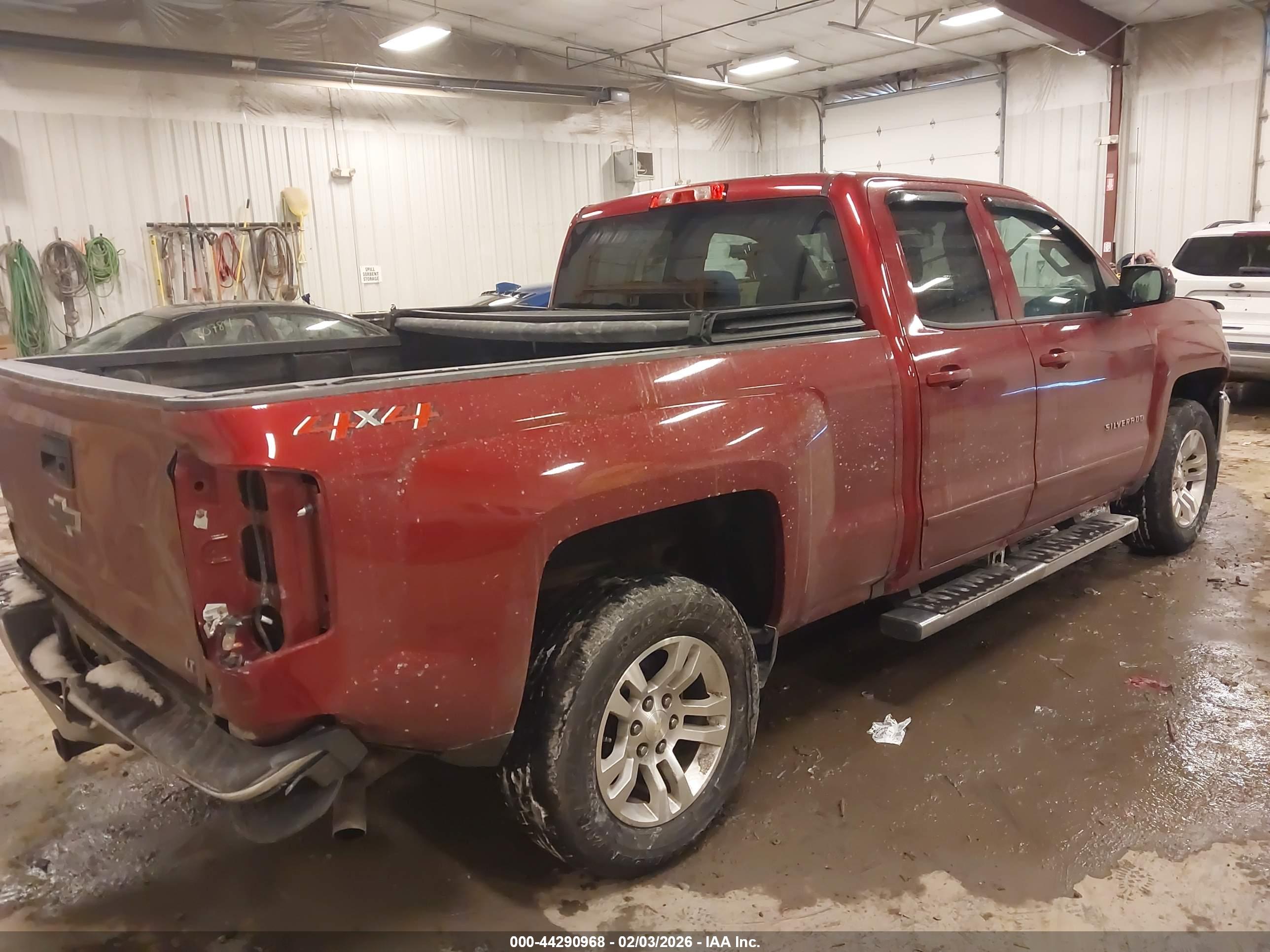 CHEVROLET SILVERADO image 4