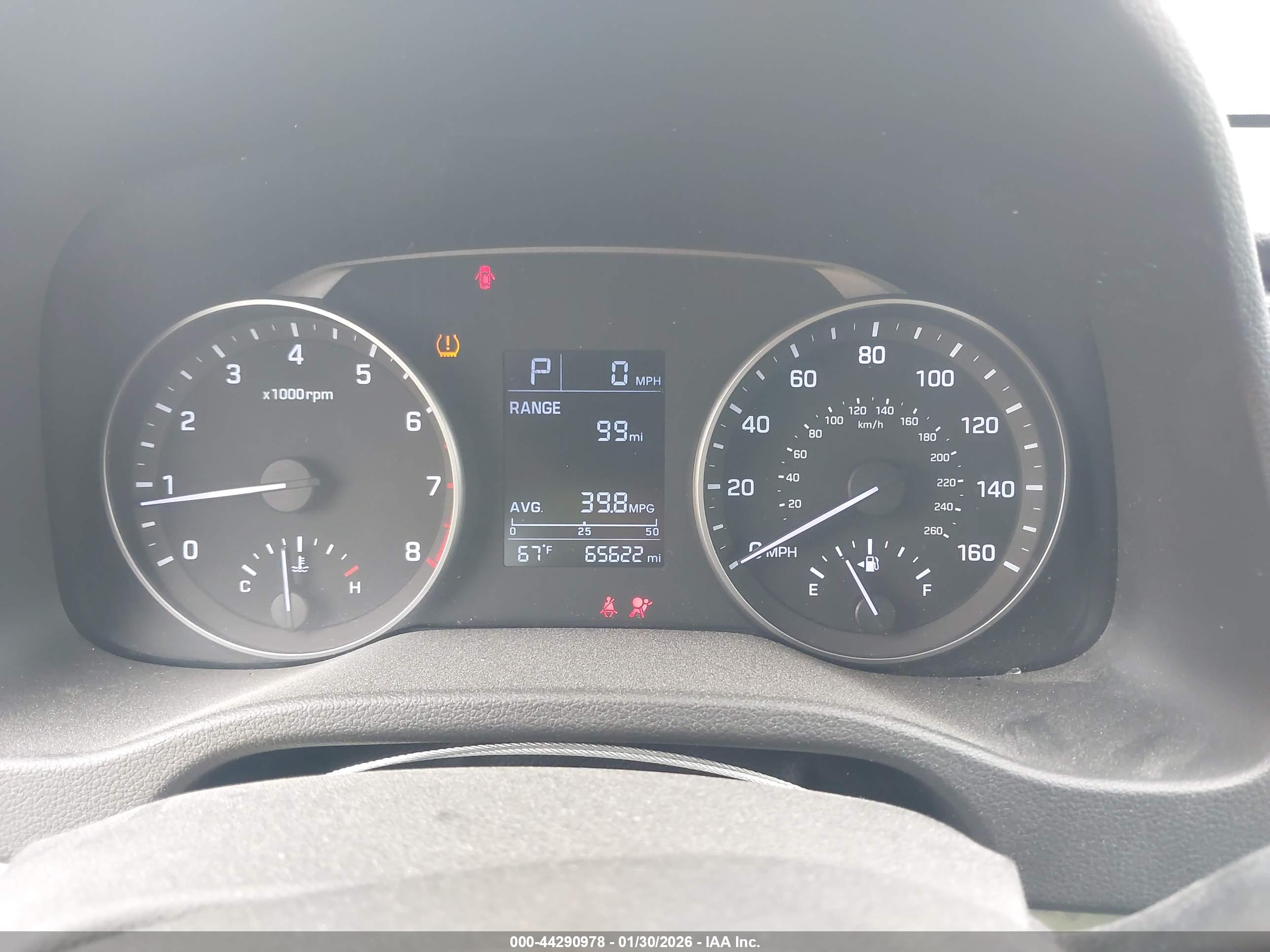 HYUNDAI ELANTRA image 7