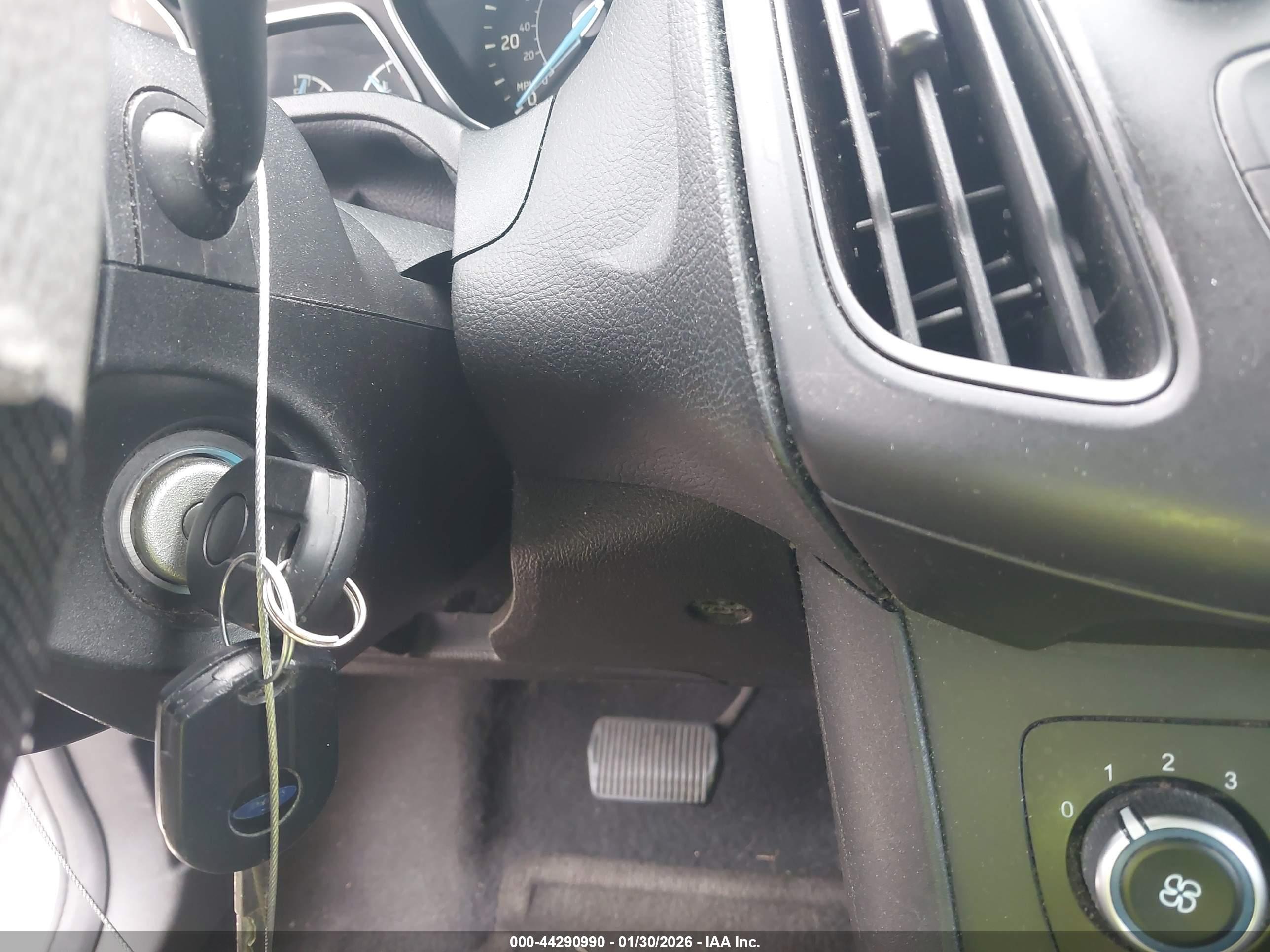 FORD FOCUS image 11