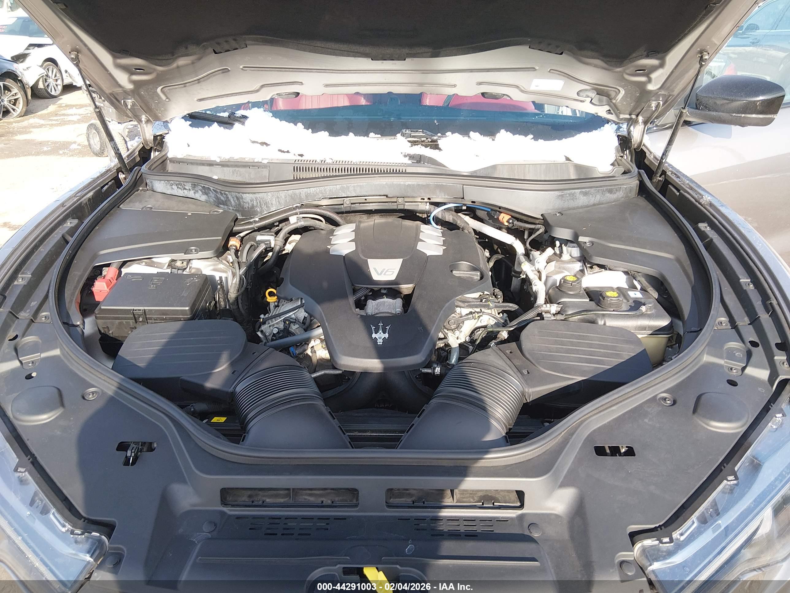 MASERATI LEVANTE image 10