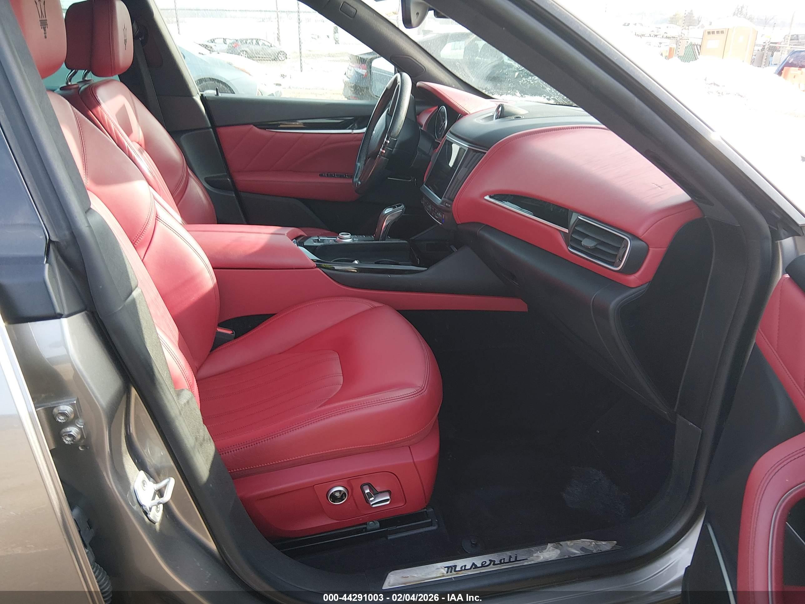 MASERATI LEVANTE image 5