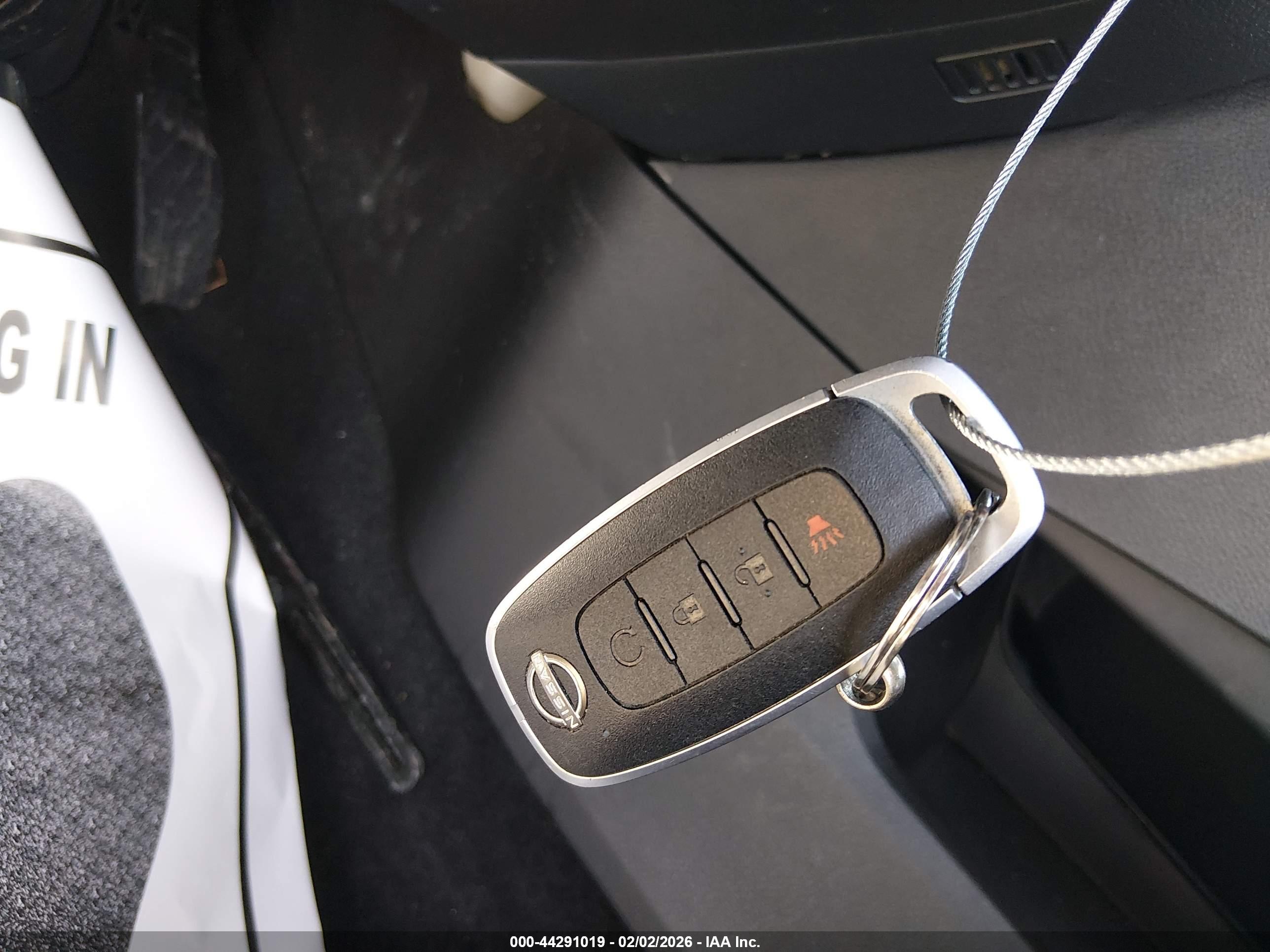 NISSAN ROGUE image 11
