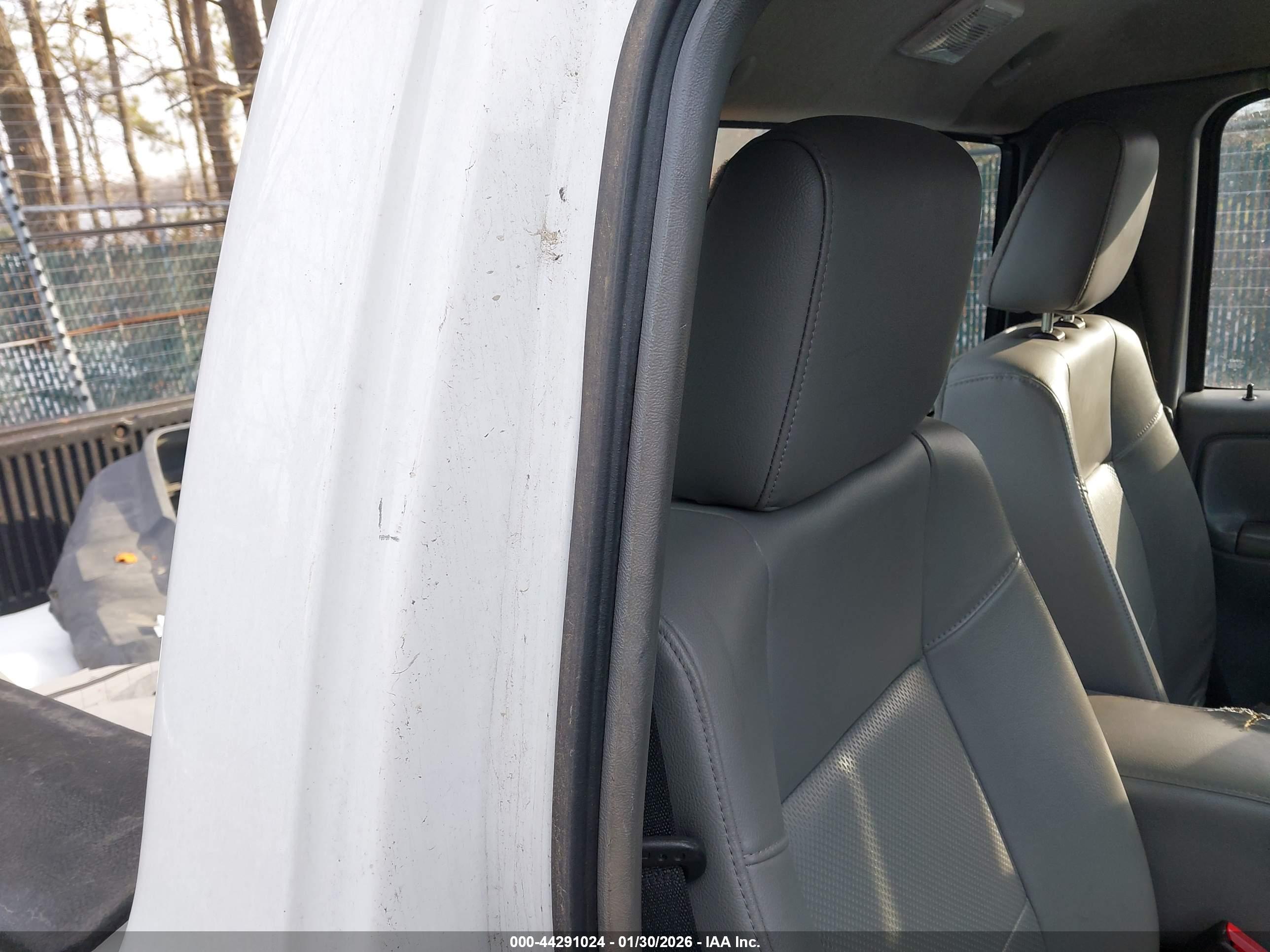 FORD RANGER image 8