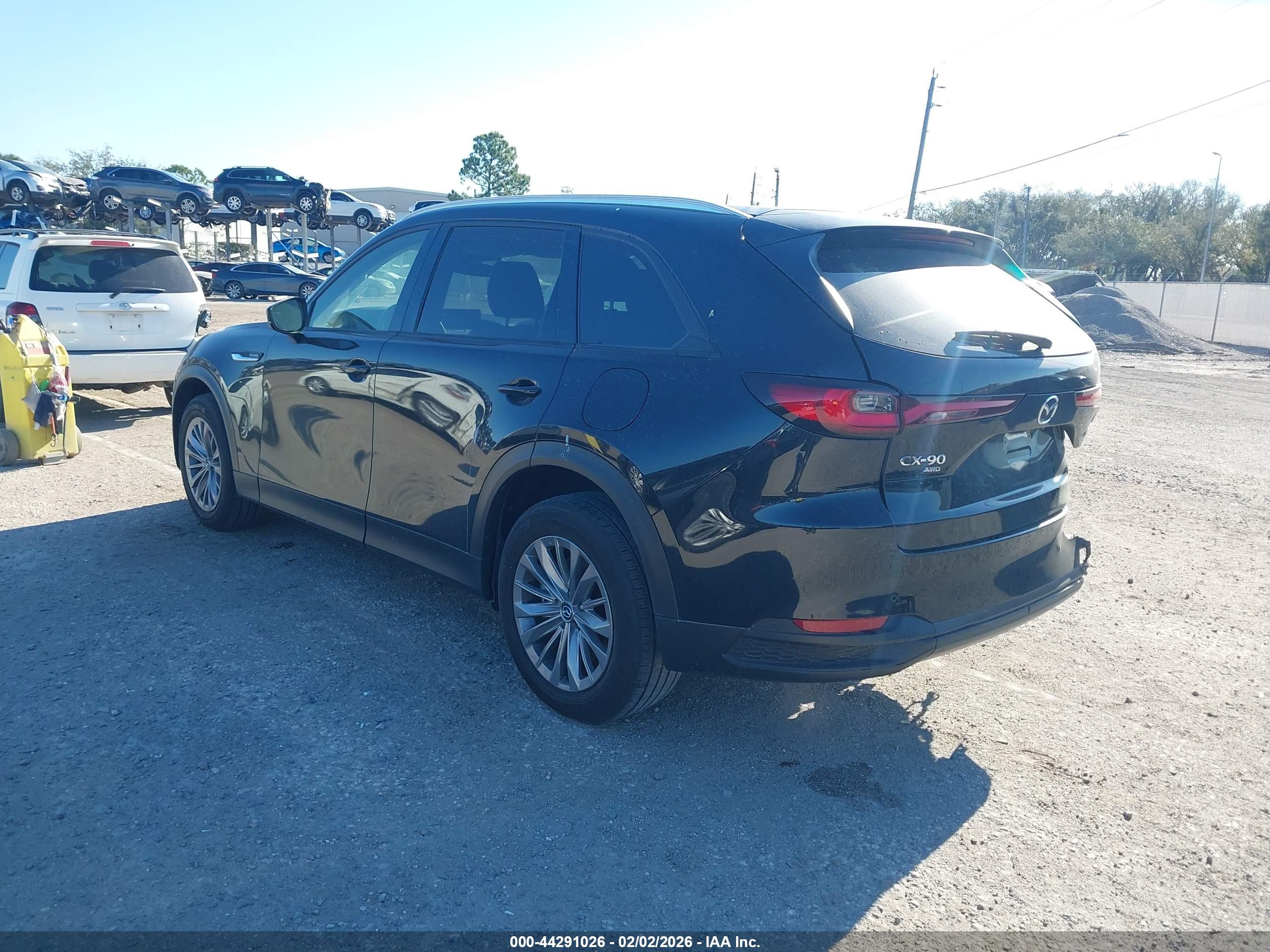 MAZDA CX-90 image 3