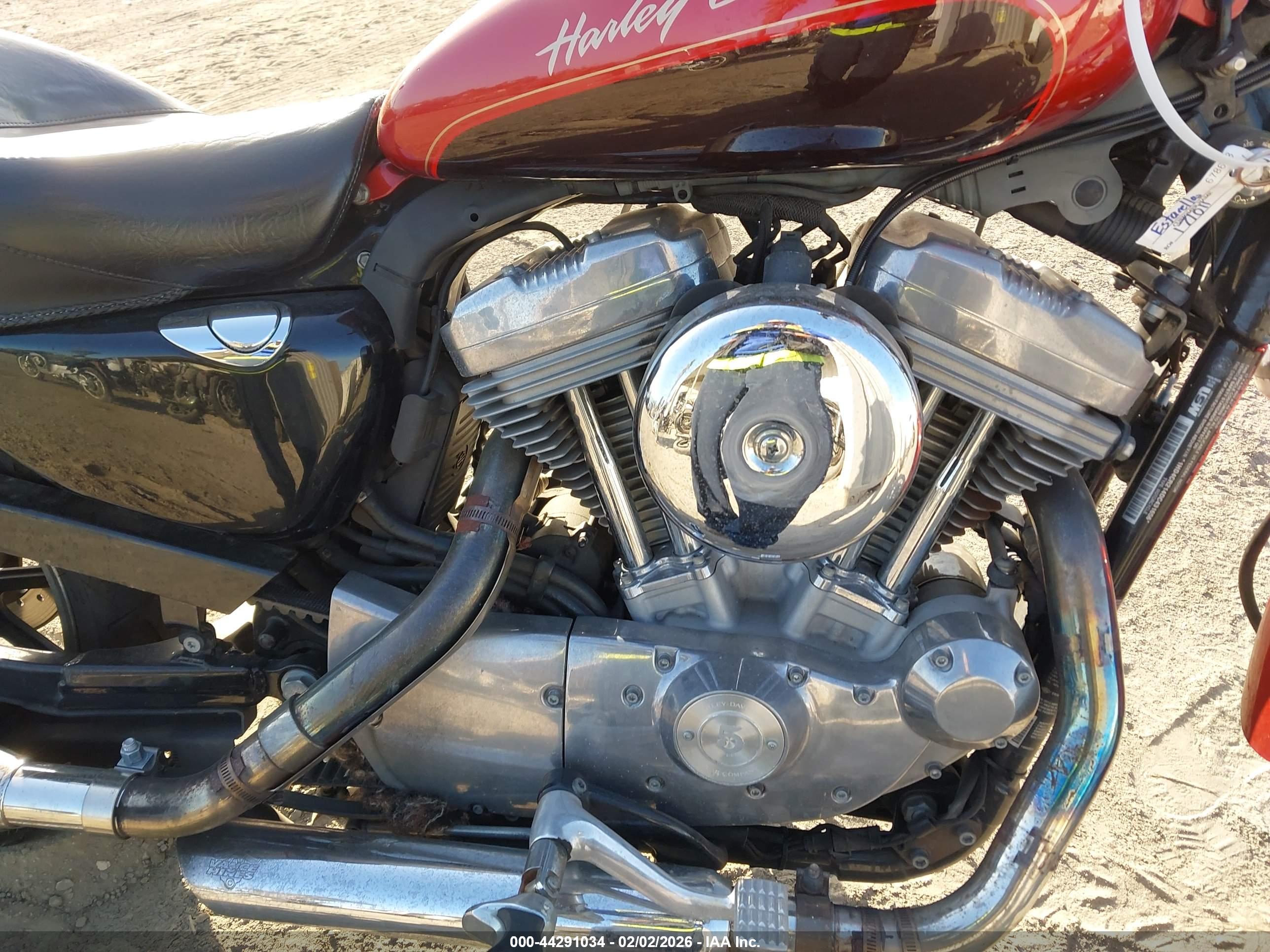 HARLEY-DAVIDSON XL883 image 8