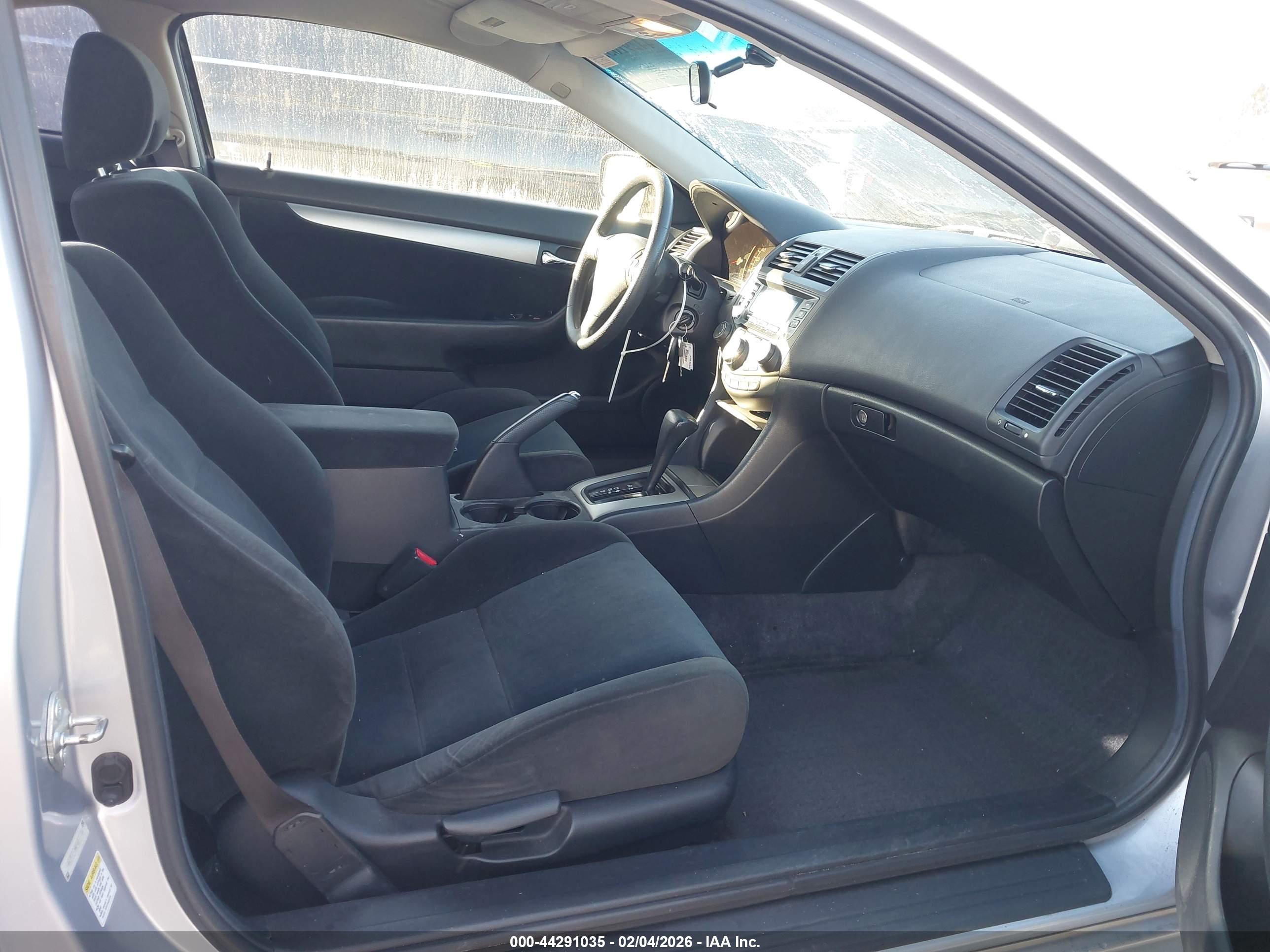 HONDA ACCORD image 5