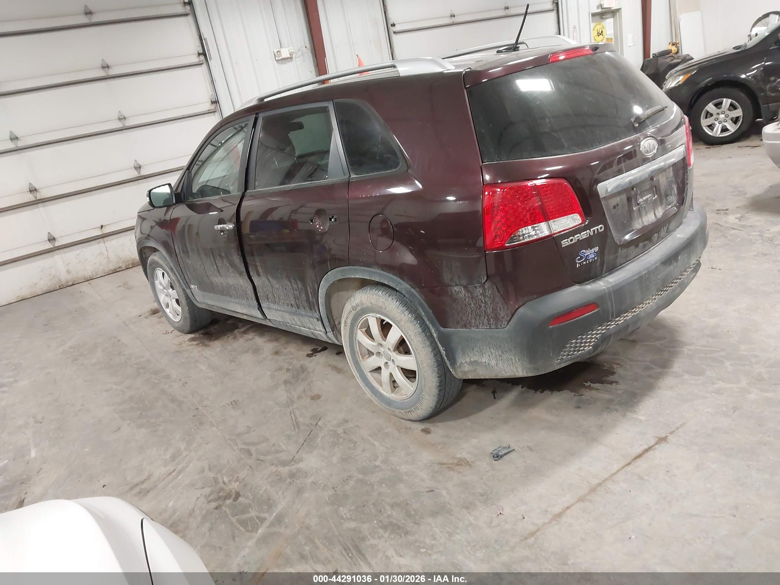 KIA SORENTO image 3