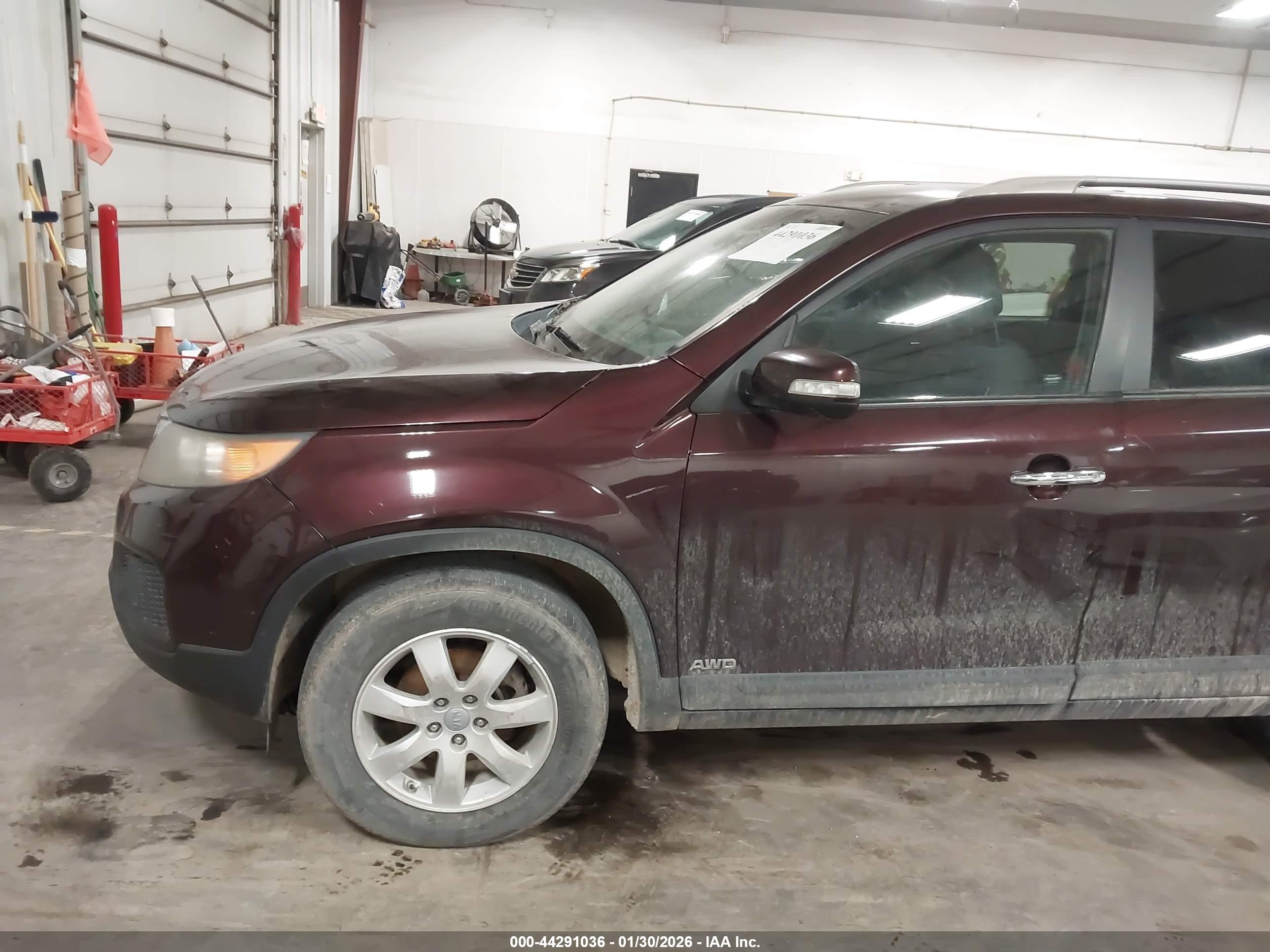 KIA SORENTO image 6
