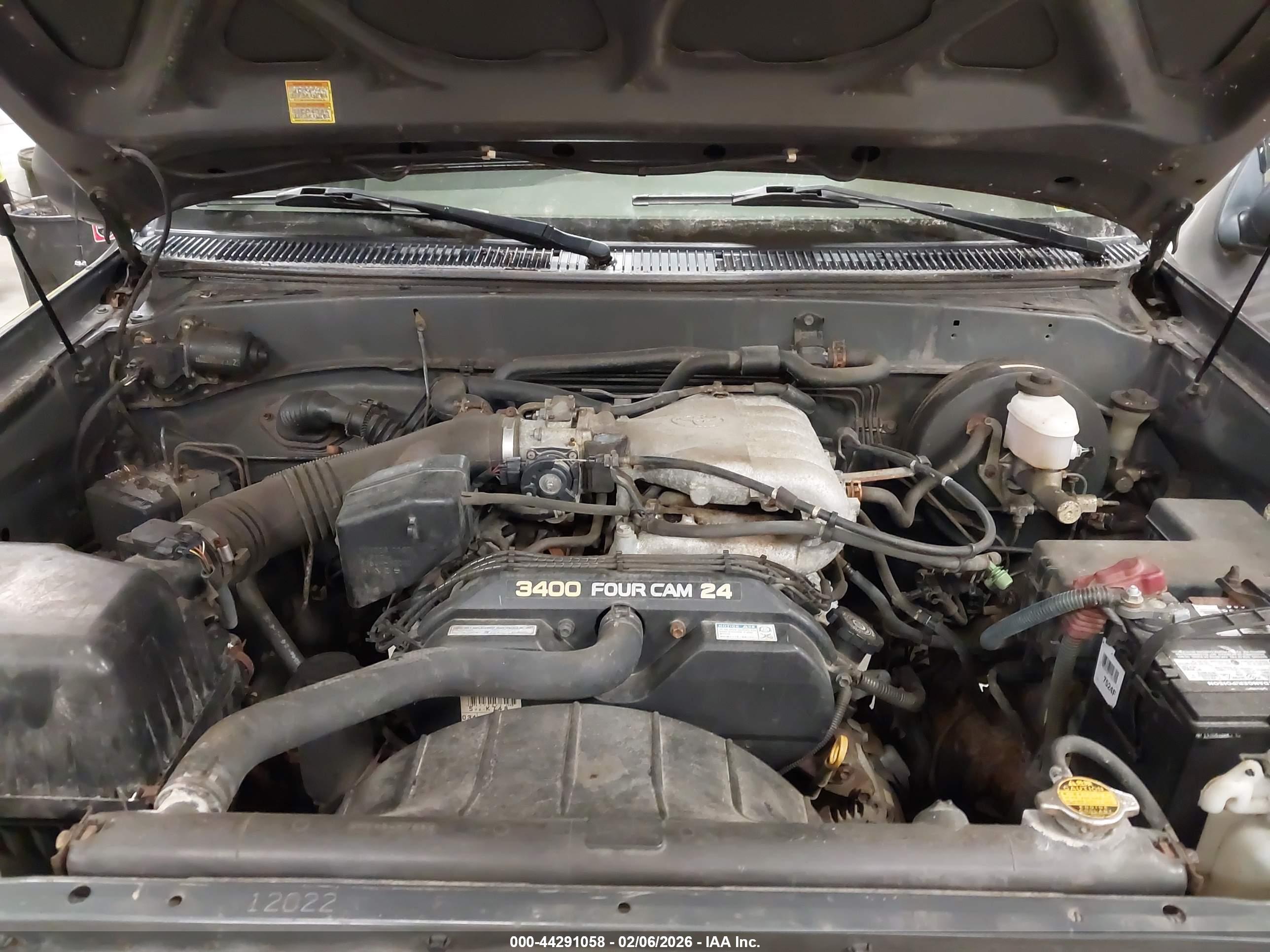 TOYOTA TUNDRA image 10