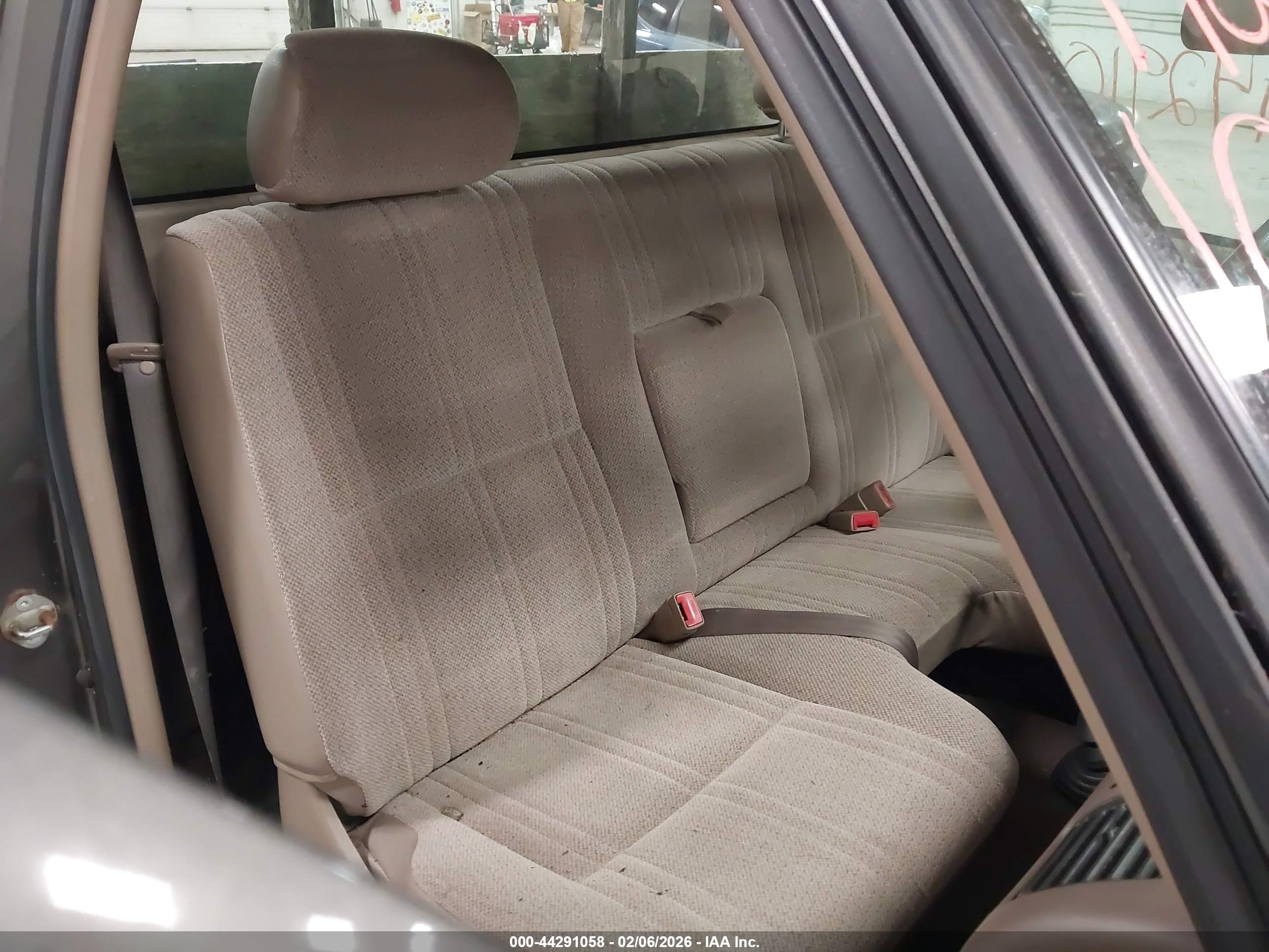TOYOTA TUNDRA image 8