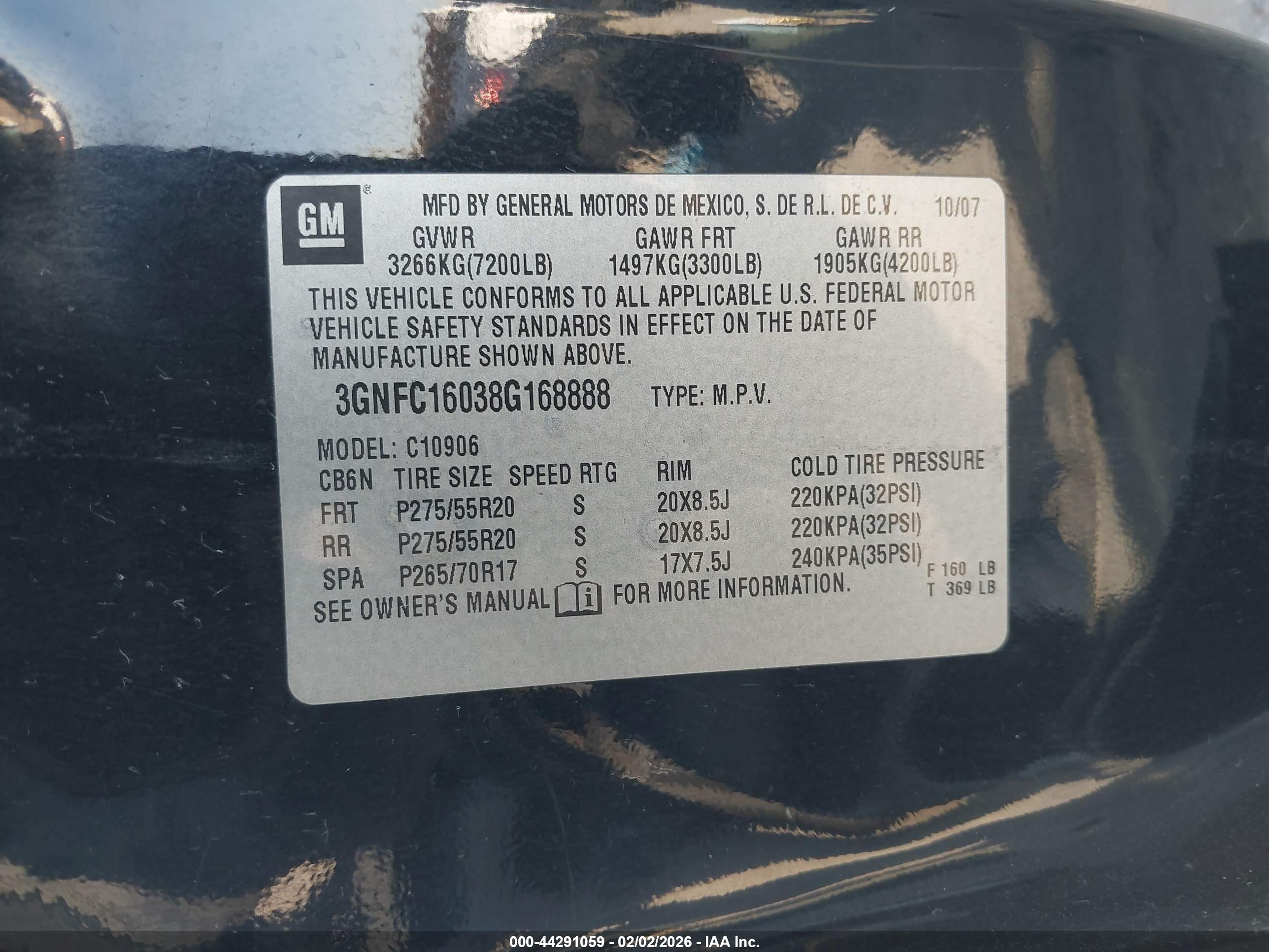 CHEVROLET SUBURBAN image 9