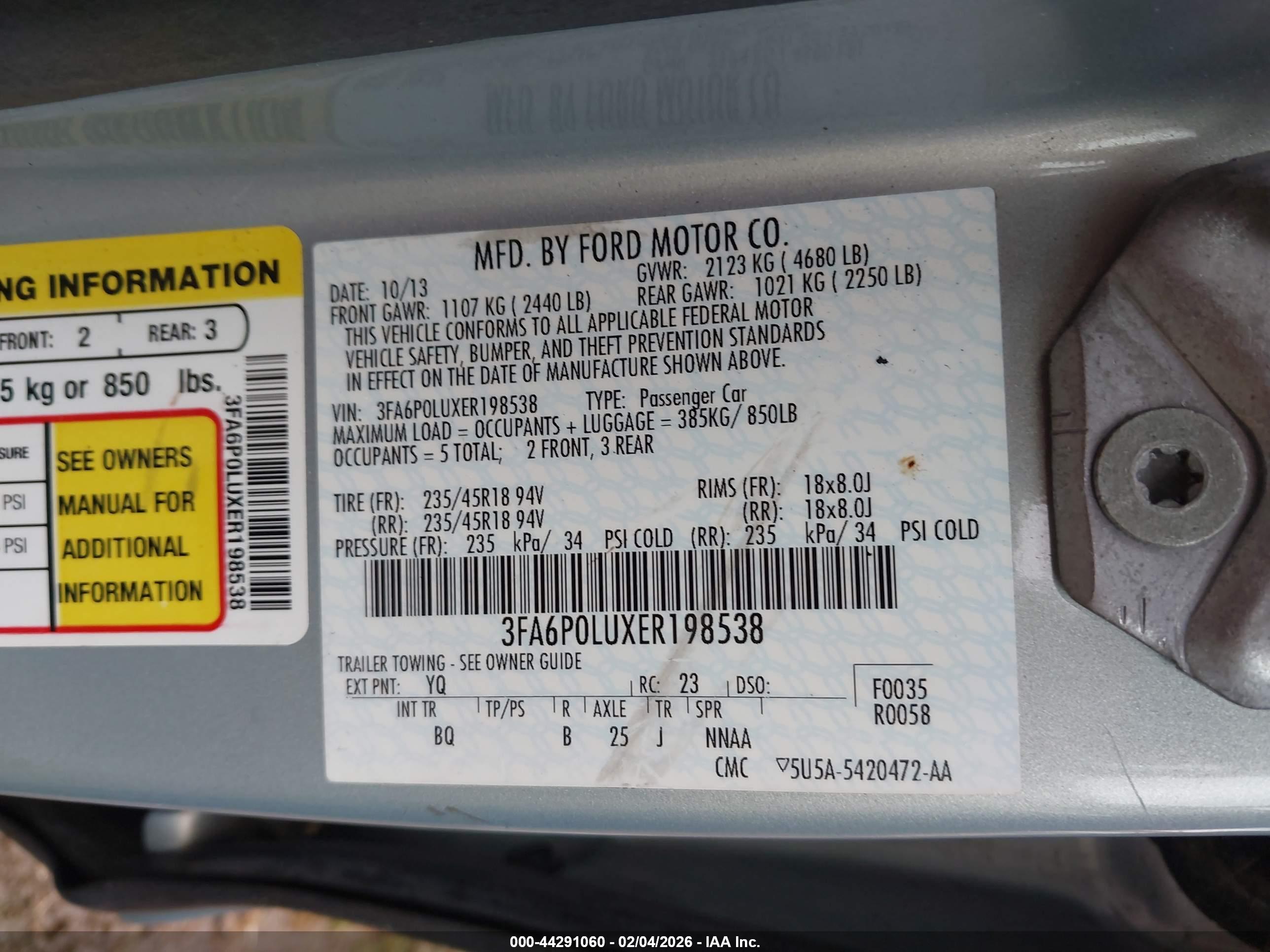 FORD FUSION image 9