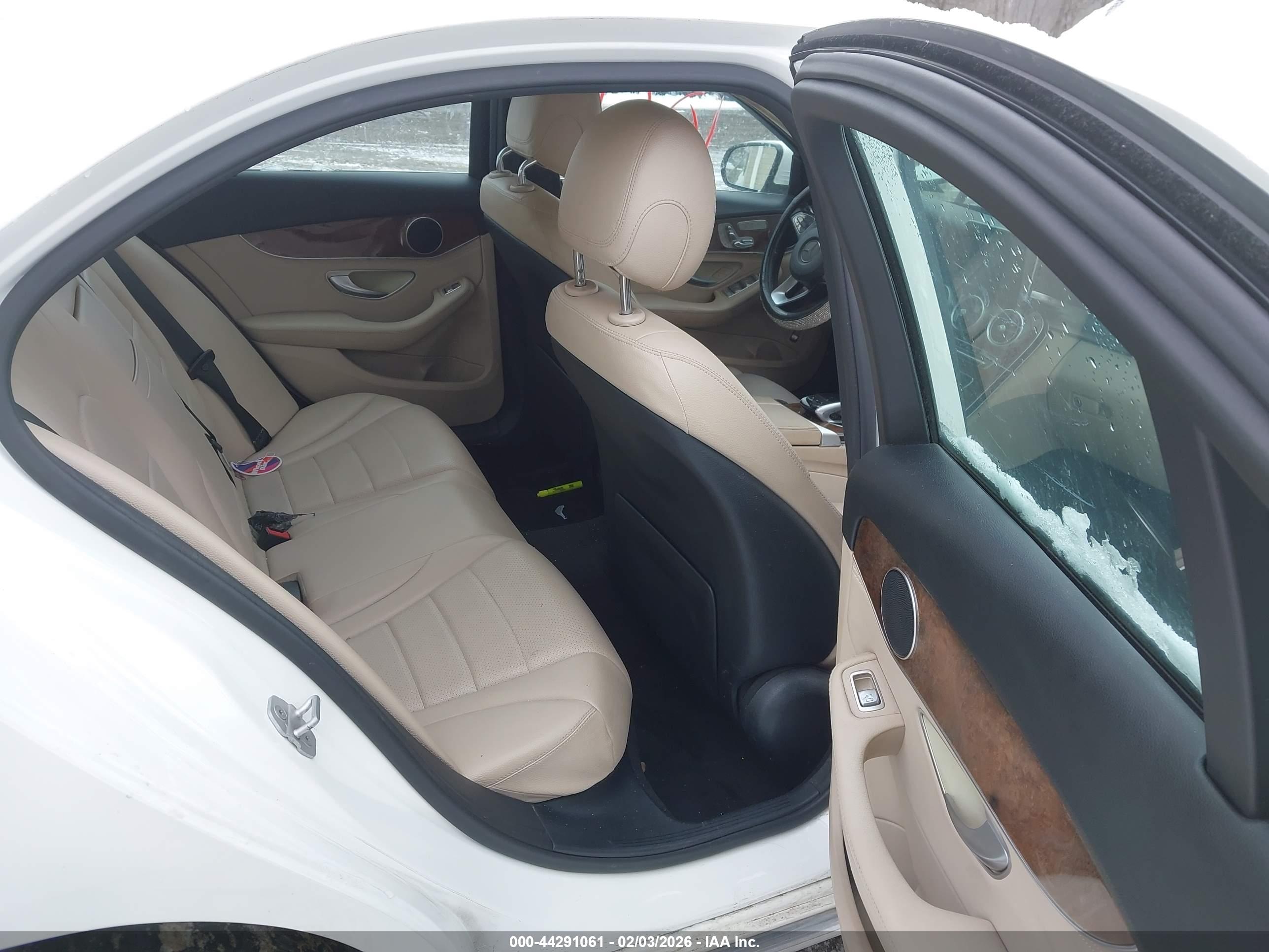 MERCEDES-BENZ C image 8