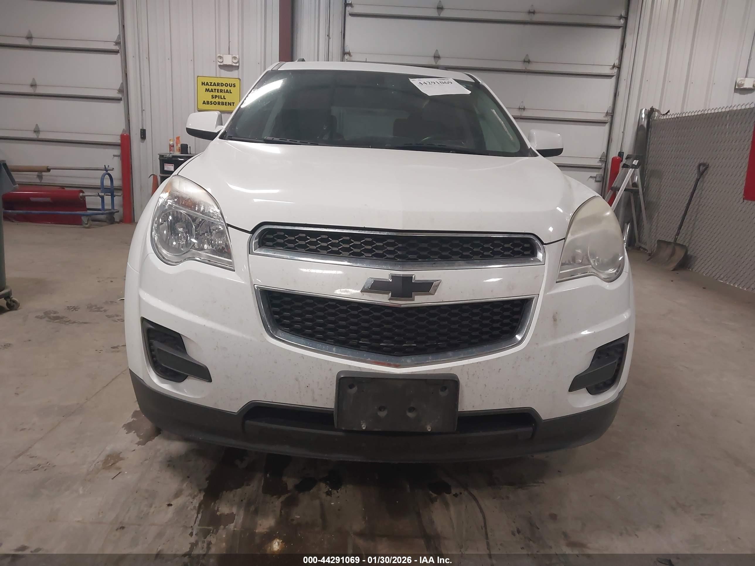 CHEVROLET EQUINOX image 6
