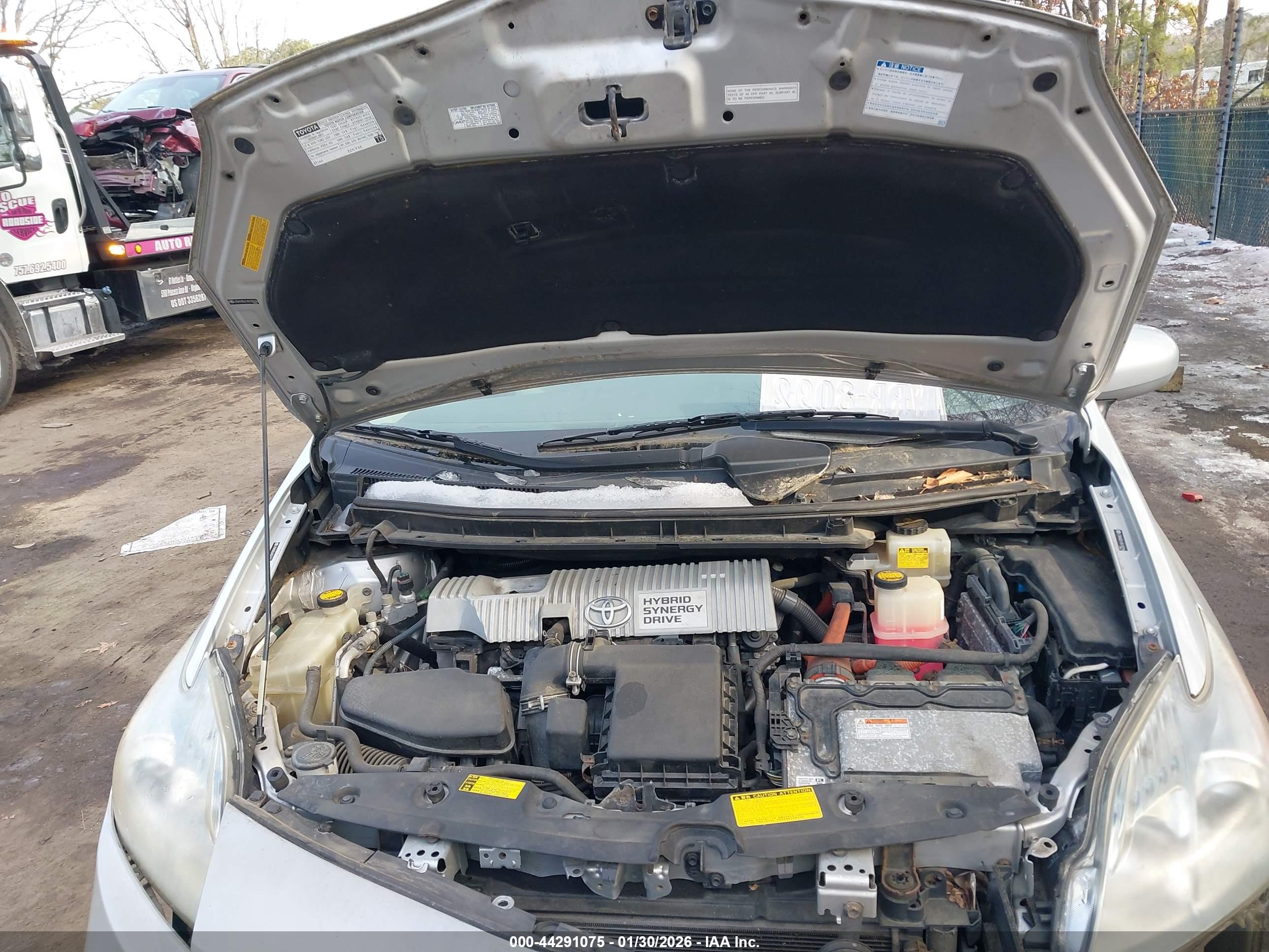TOYOTA PRIUS image 10