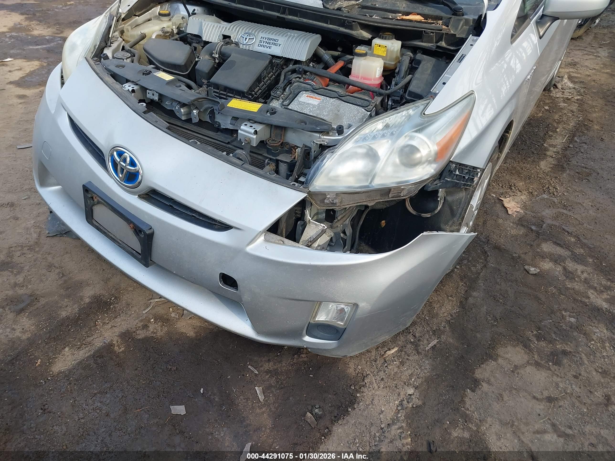 TOYOTA PRIUS image 6