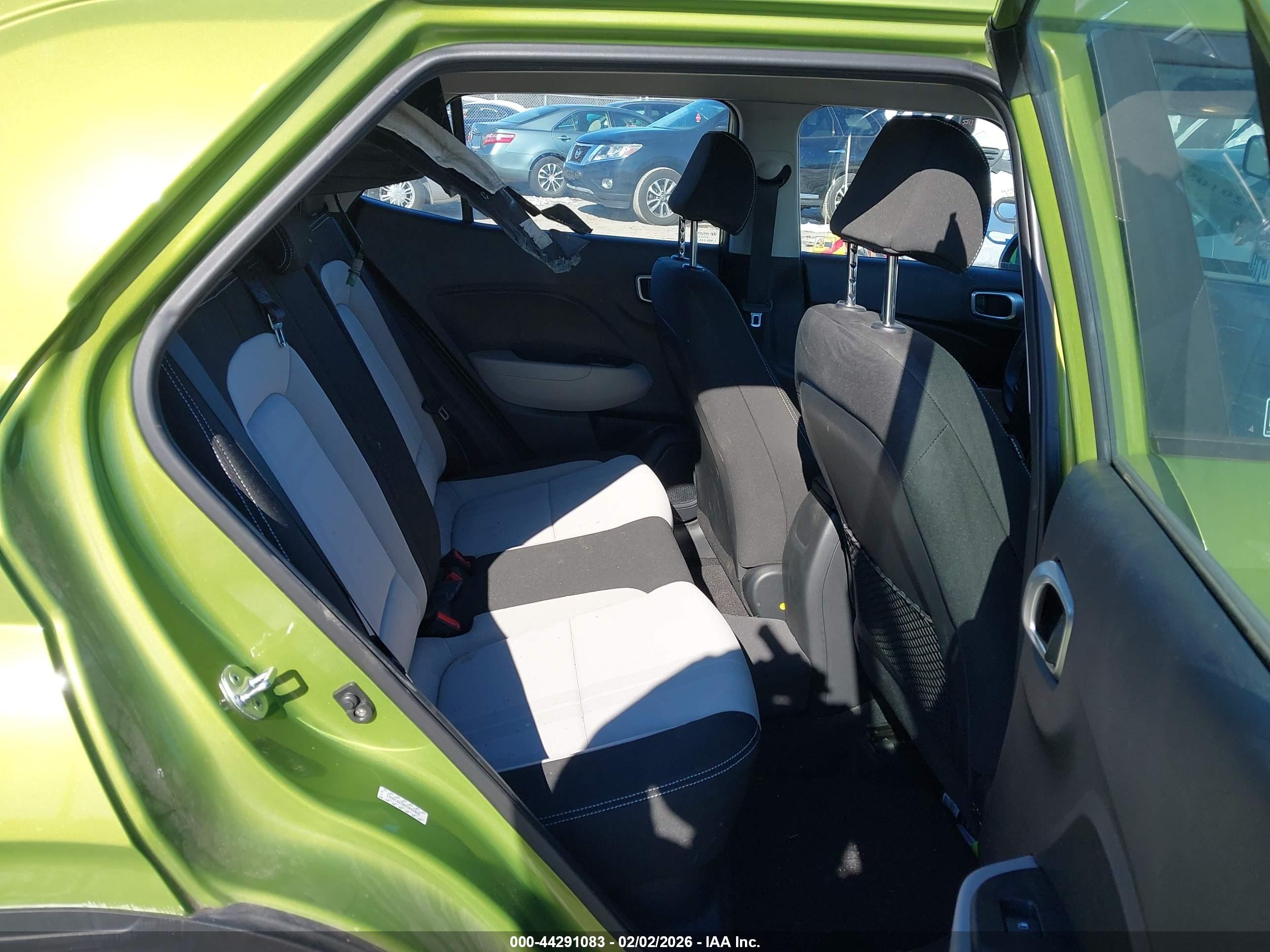 HYUNDAI VENUE image 8