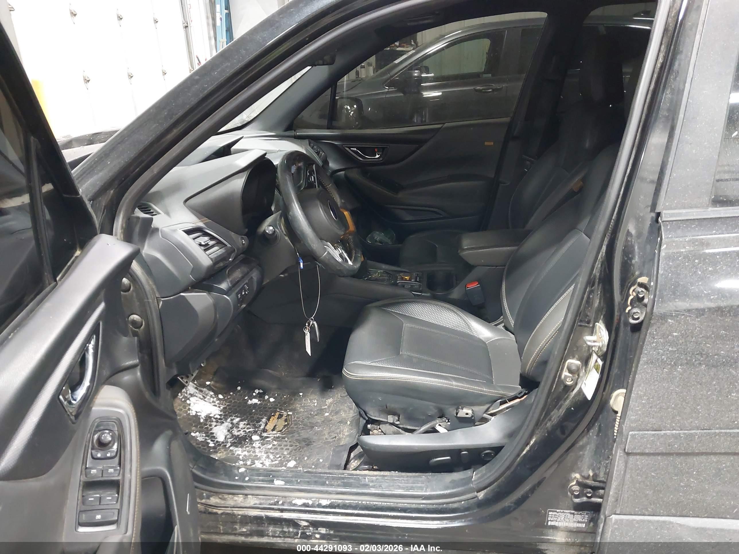 SUBARU FORESTER image 5