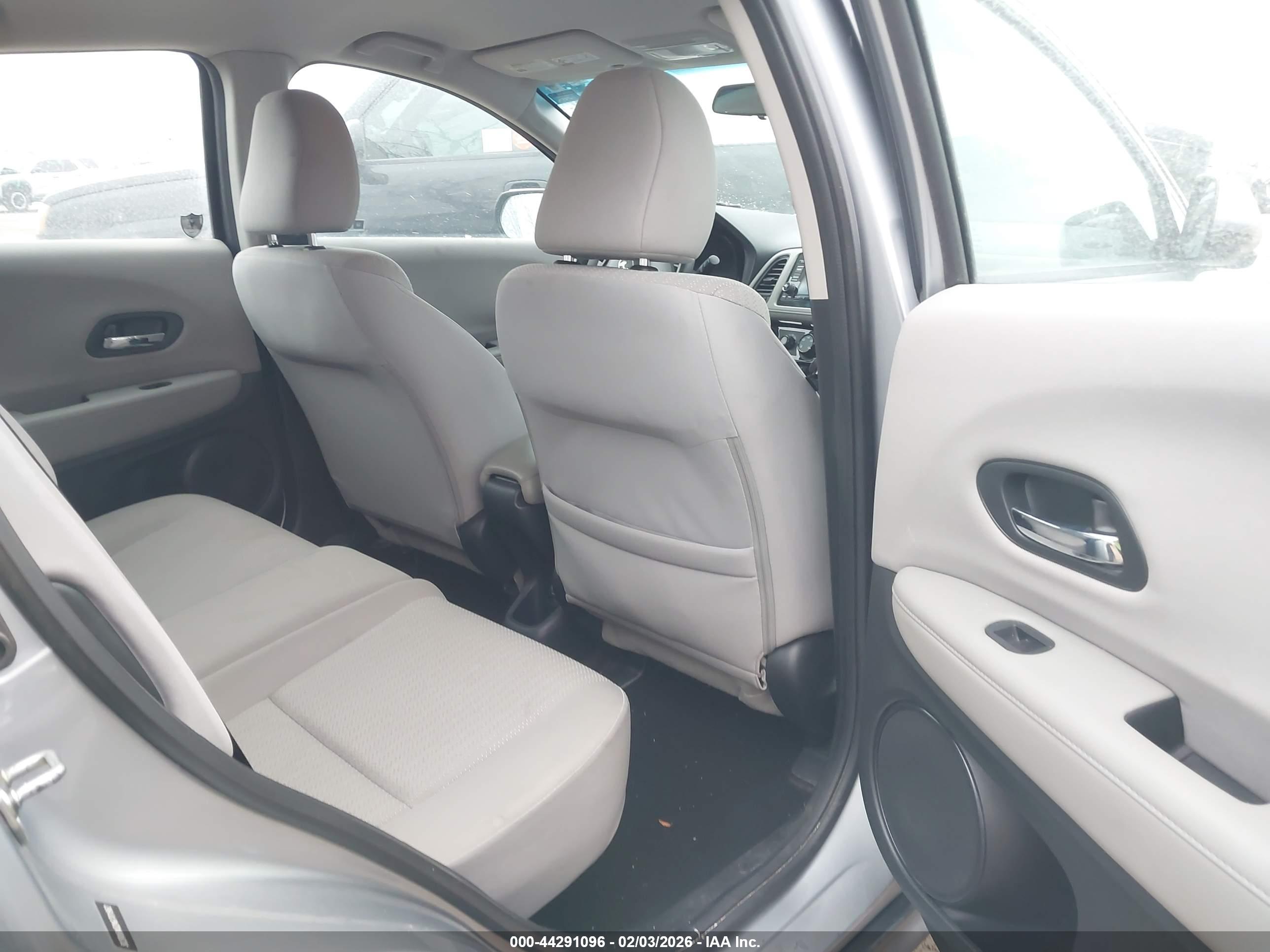HONDA HR-V image 8