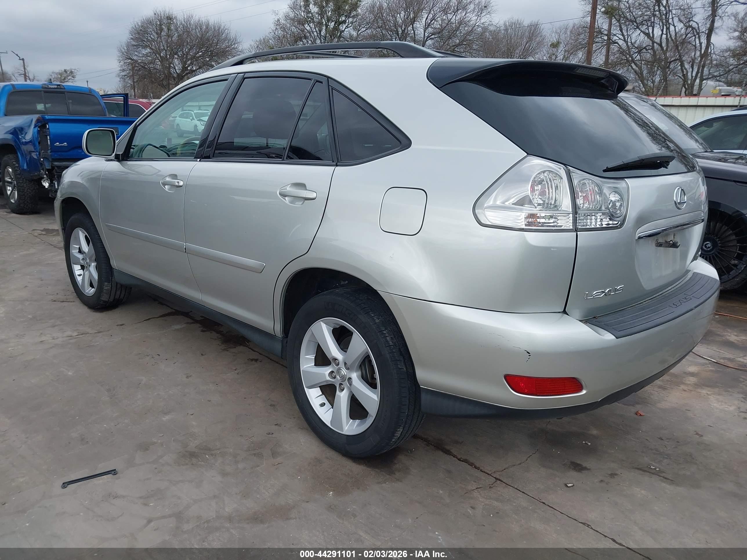 LEXUS RX image 3