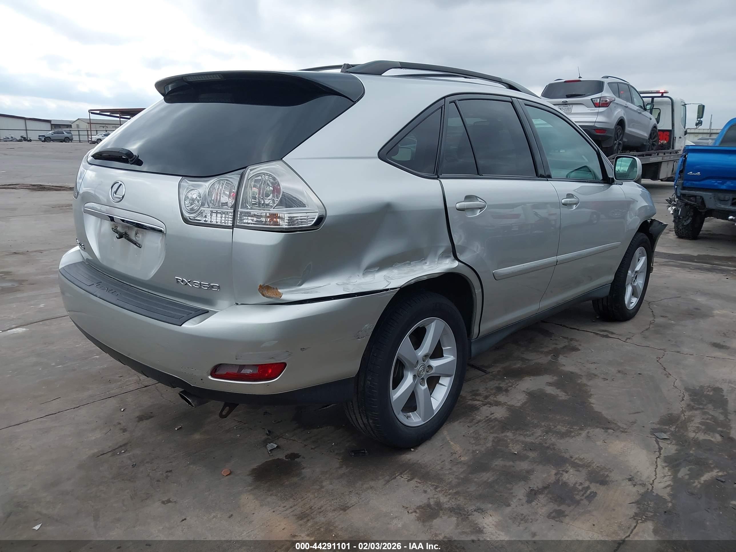 LEXUS RX image 4