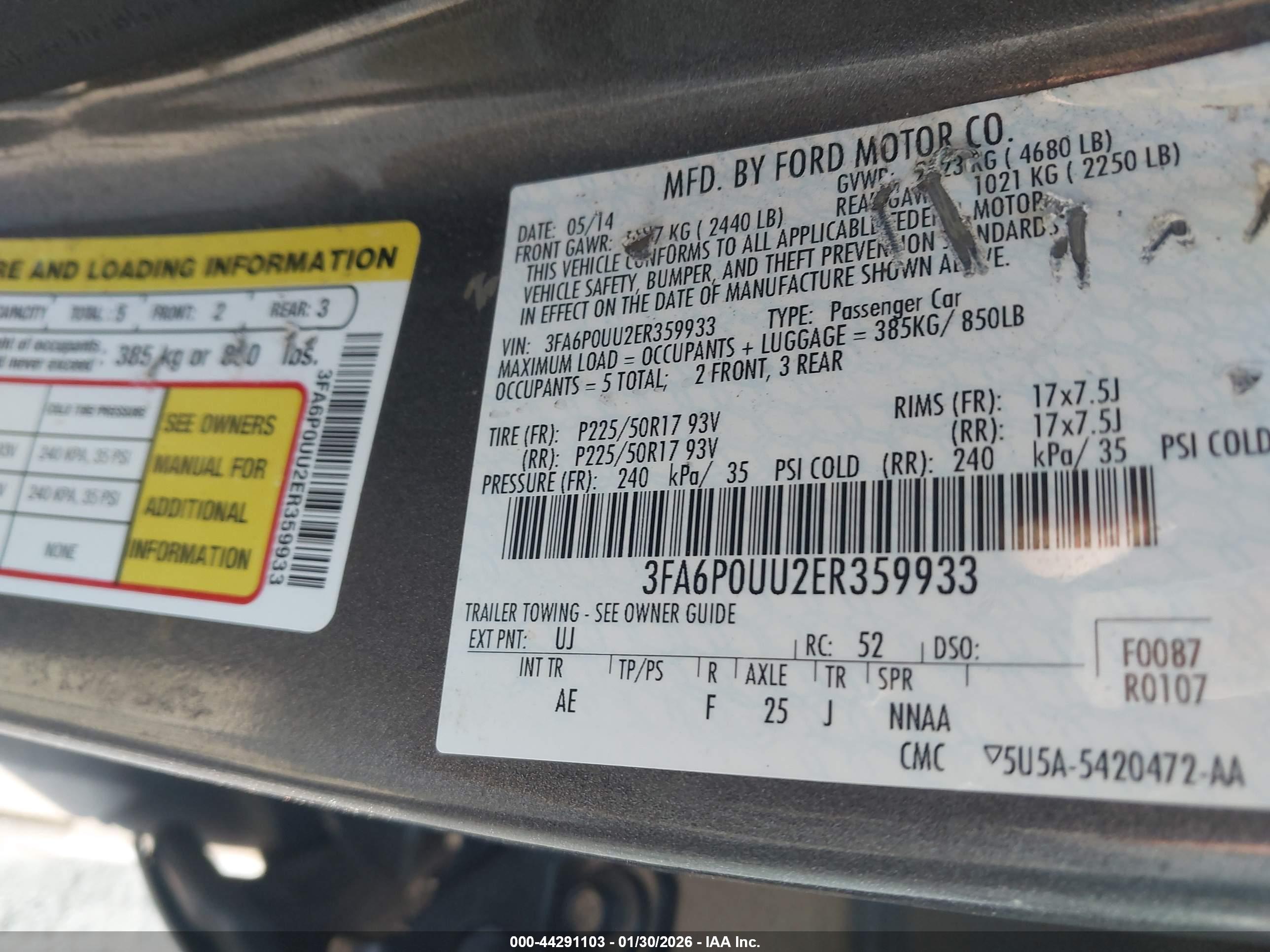 FORD FUSION image 9