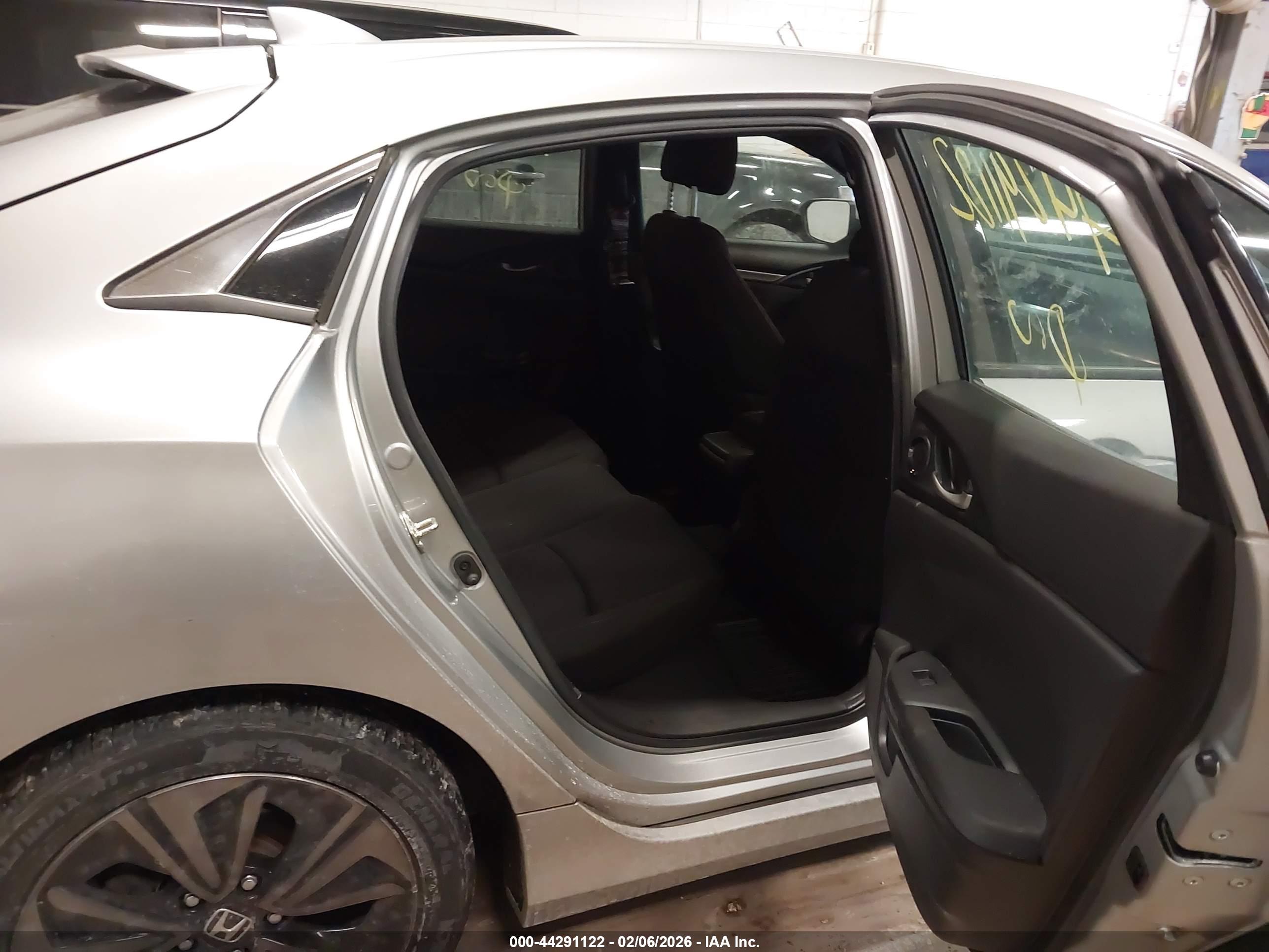 HONDA CIVIC image 8