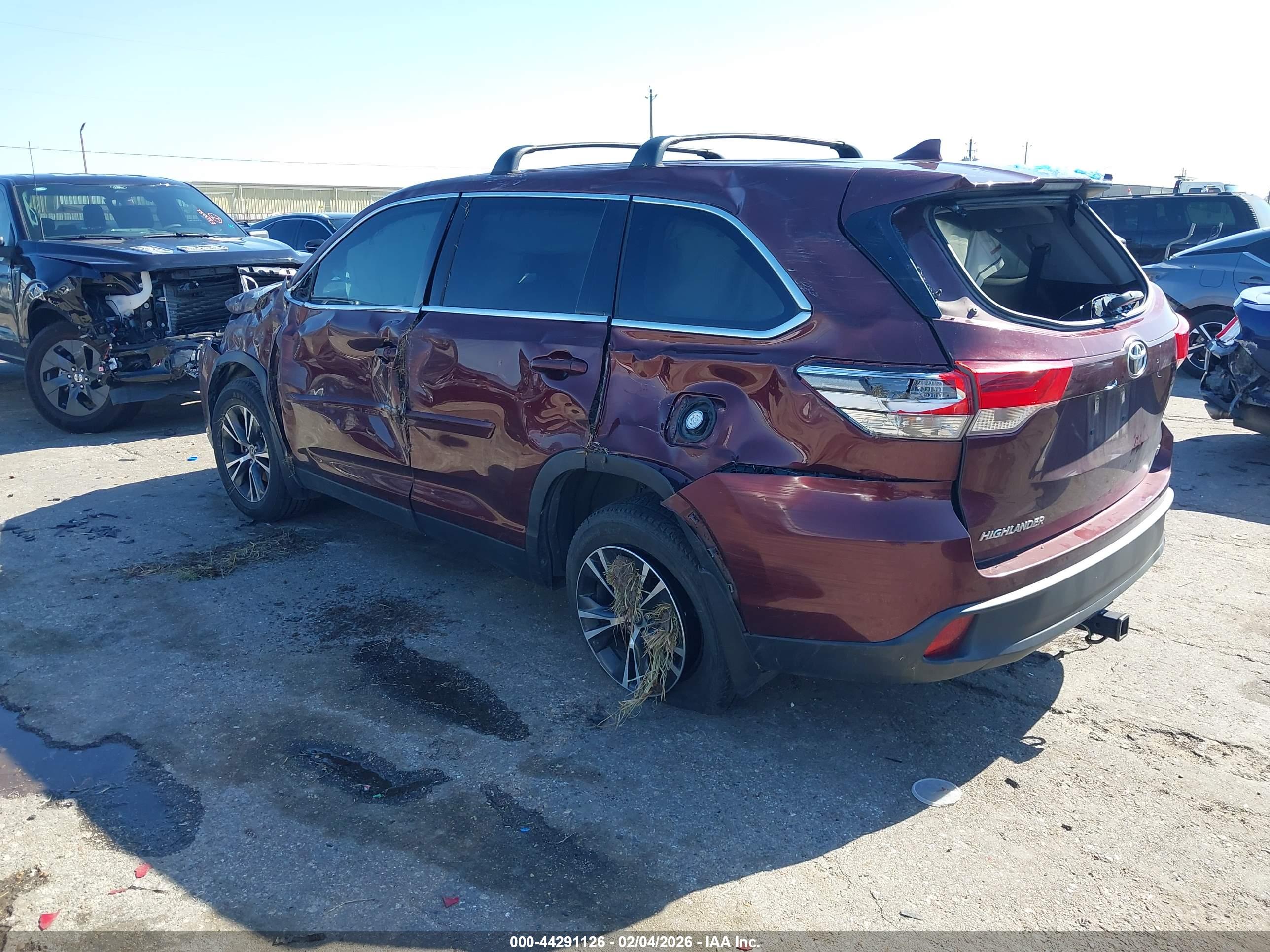 TOYOTA HIGHLANDER image 3