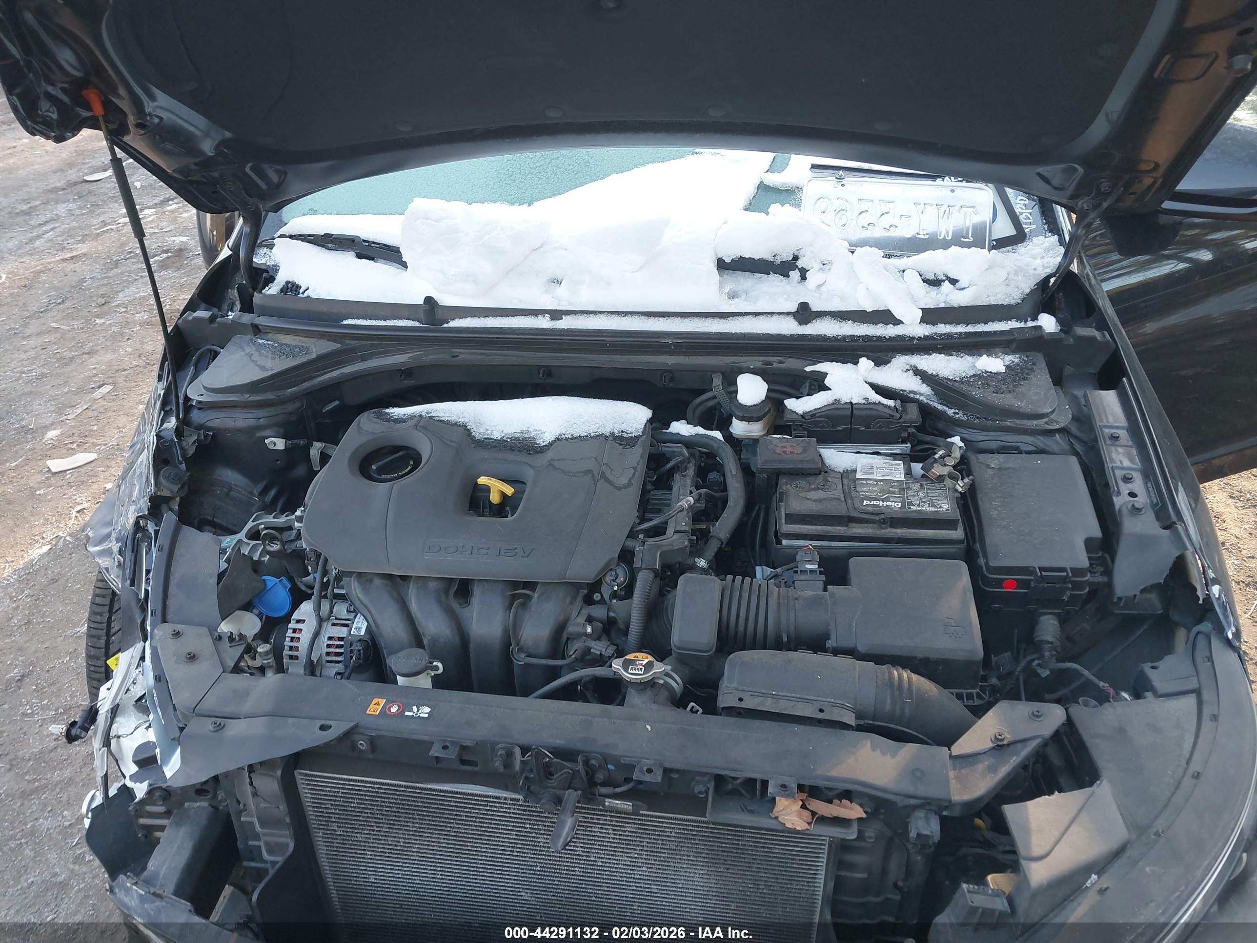 HYUNDAI ELANTRA image 10