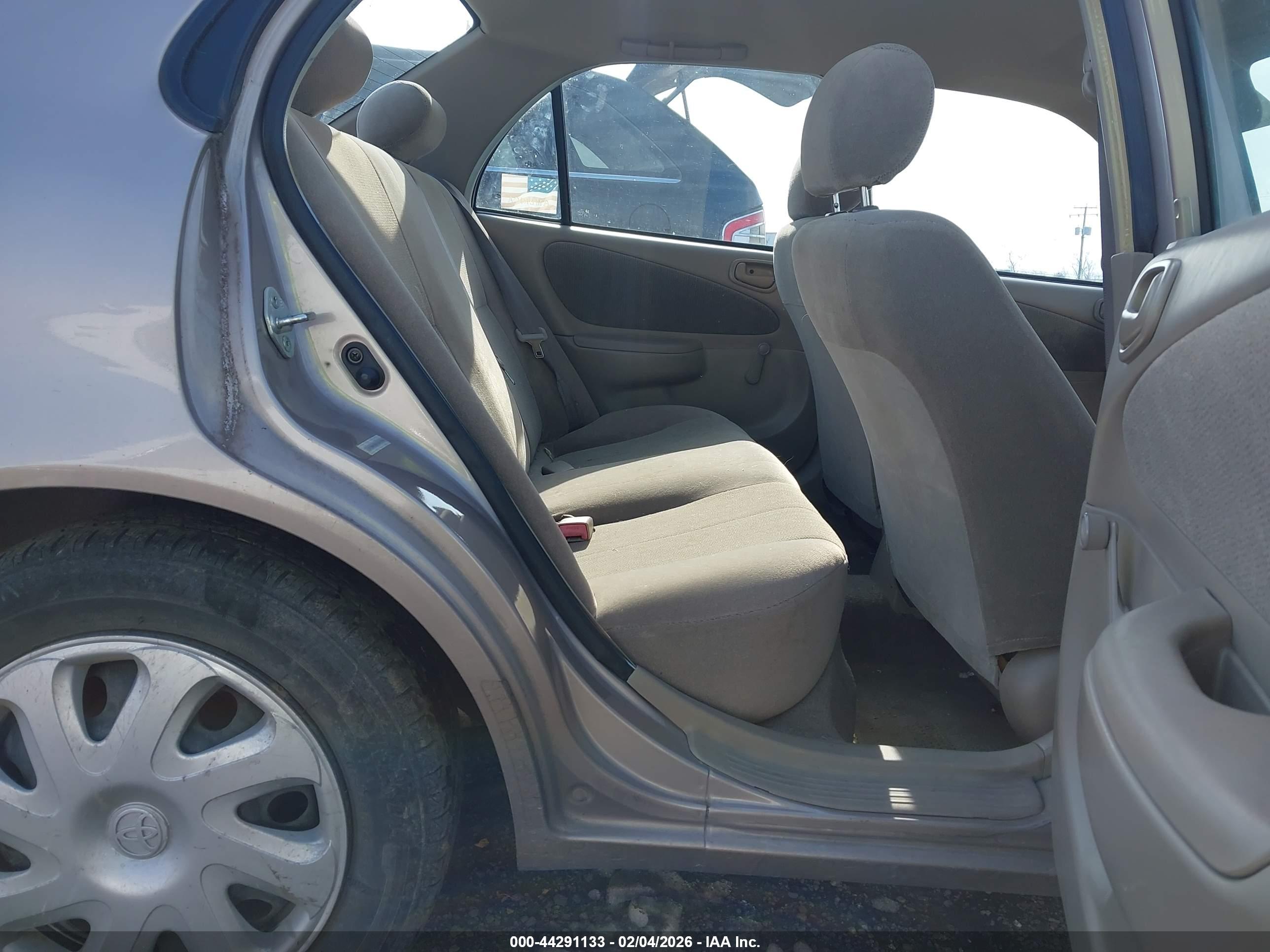 TOYOTA COROLLA image 8