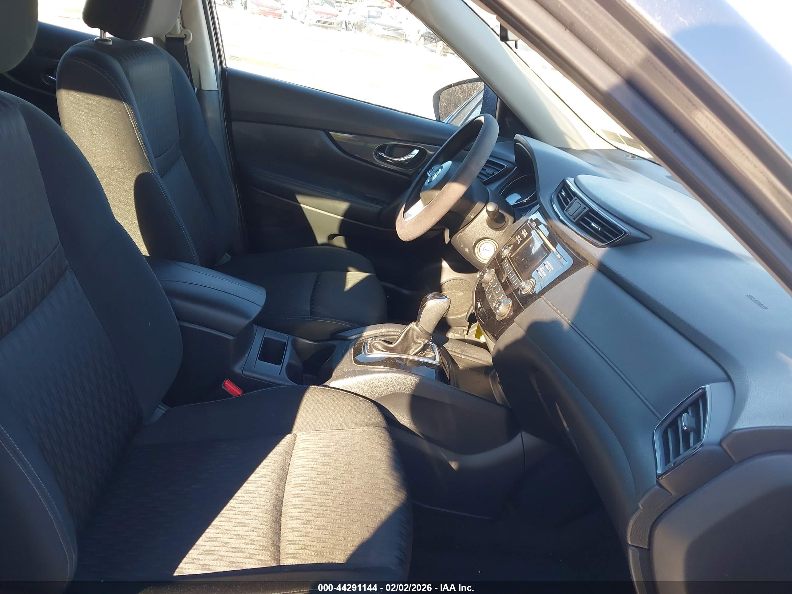 NISSAN ROGUE image 5