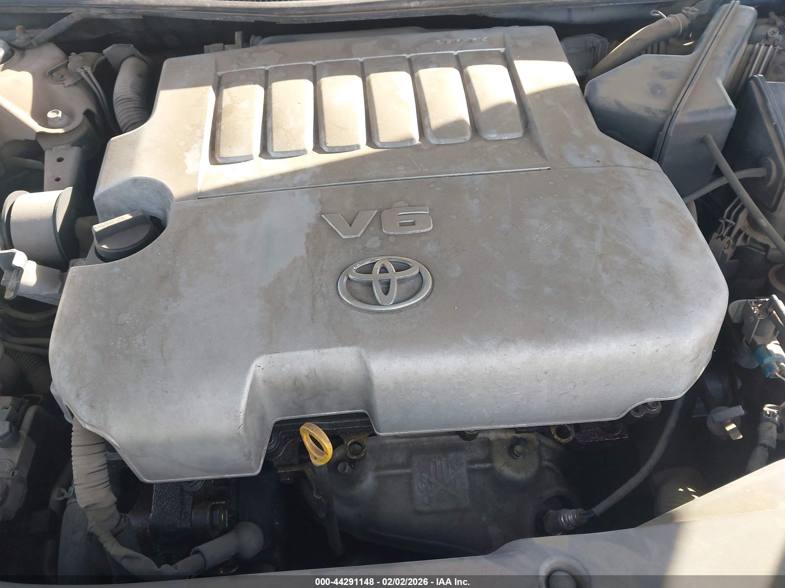 TOYOTA AVALON image 10