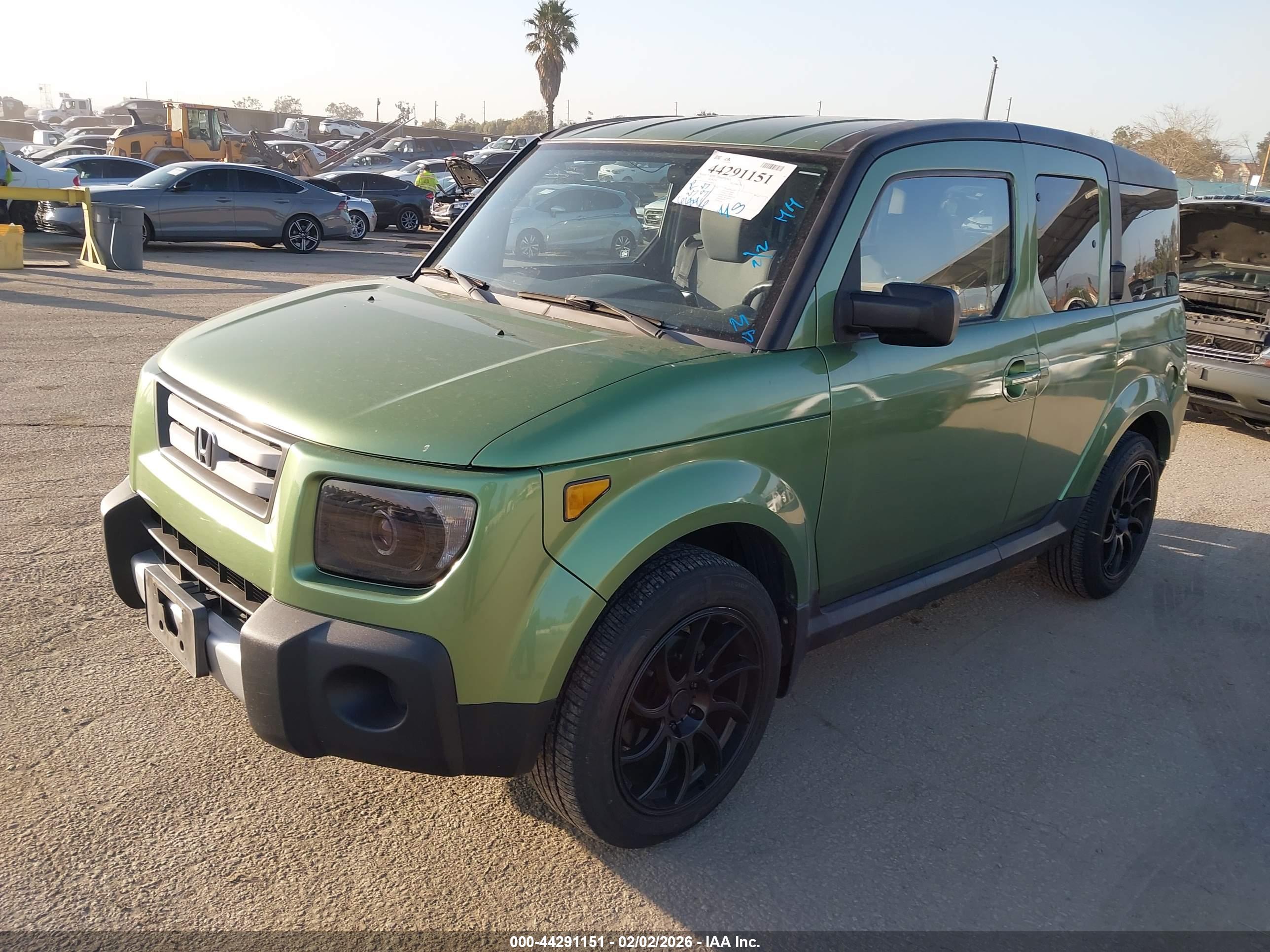 HONDA ELEMENT image 2