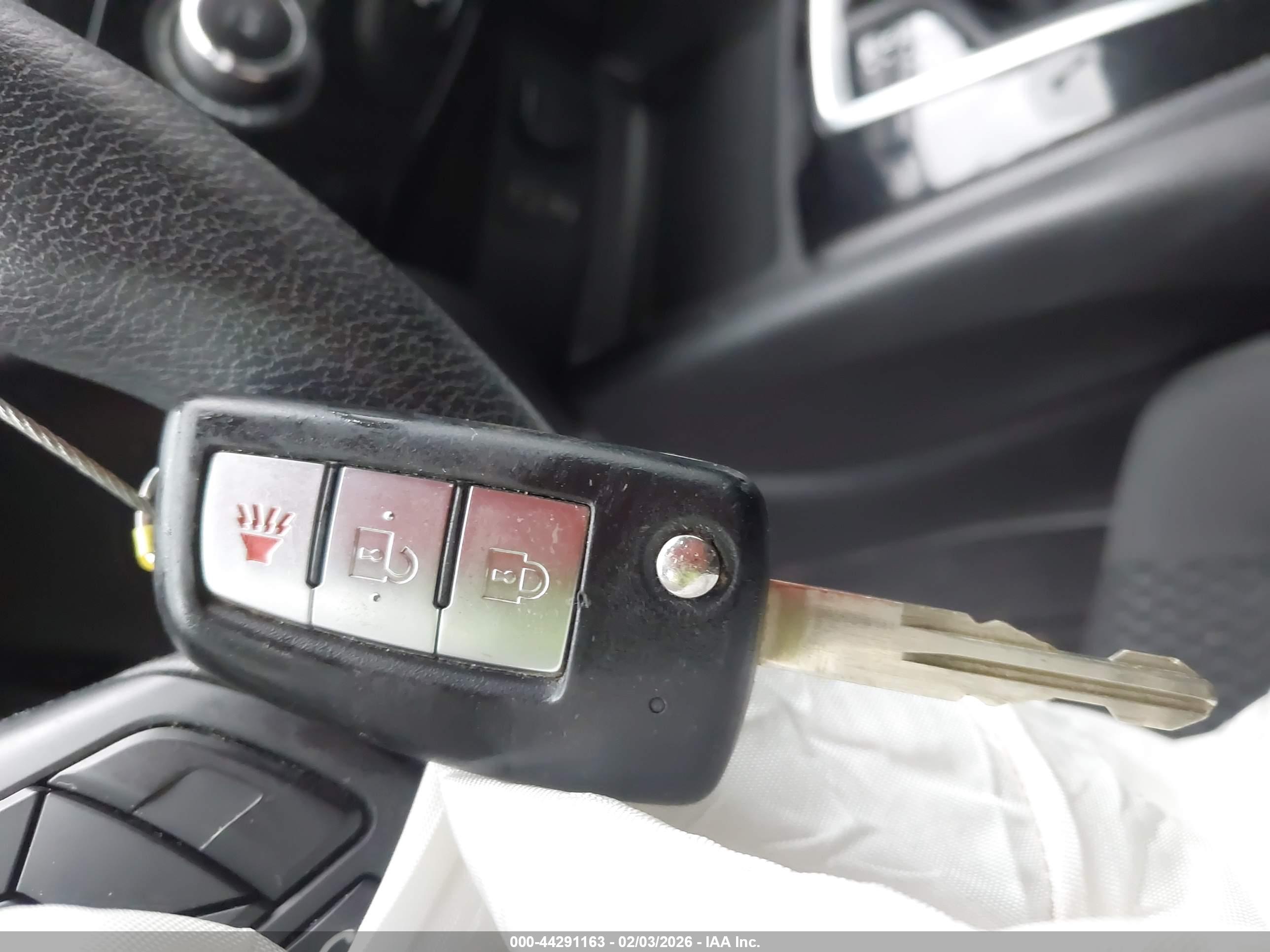 NISSAN ROGUE image 11