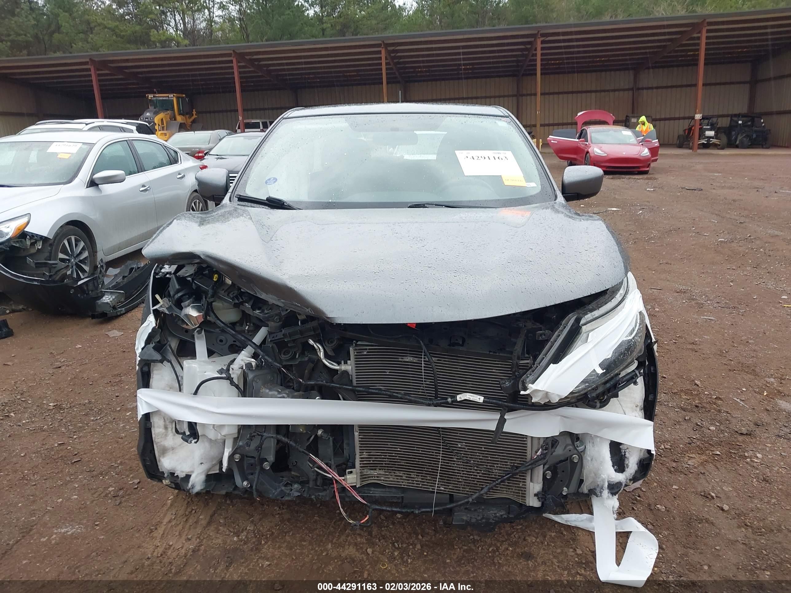 NISSAN ROGUE image 6