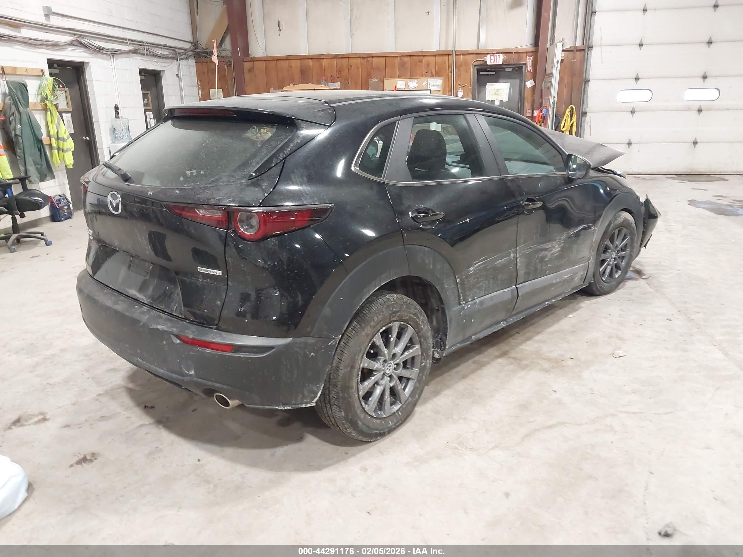 MAZDA CX-30 image 4