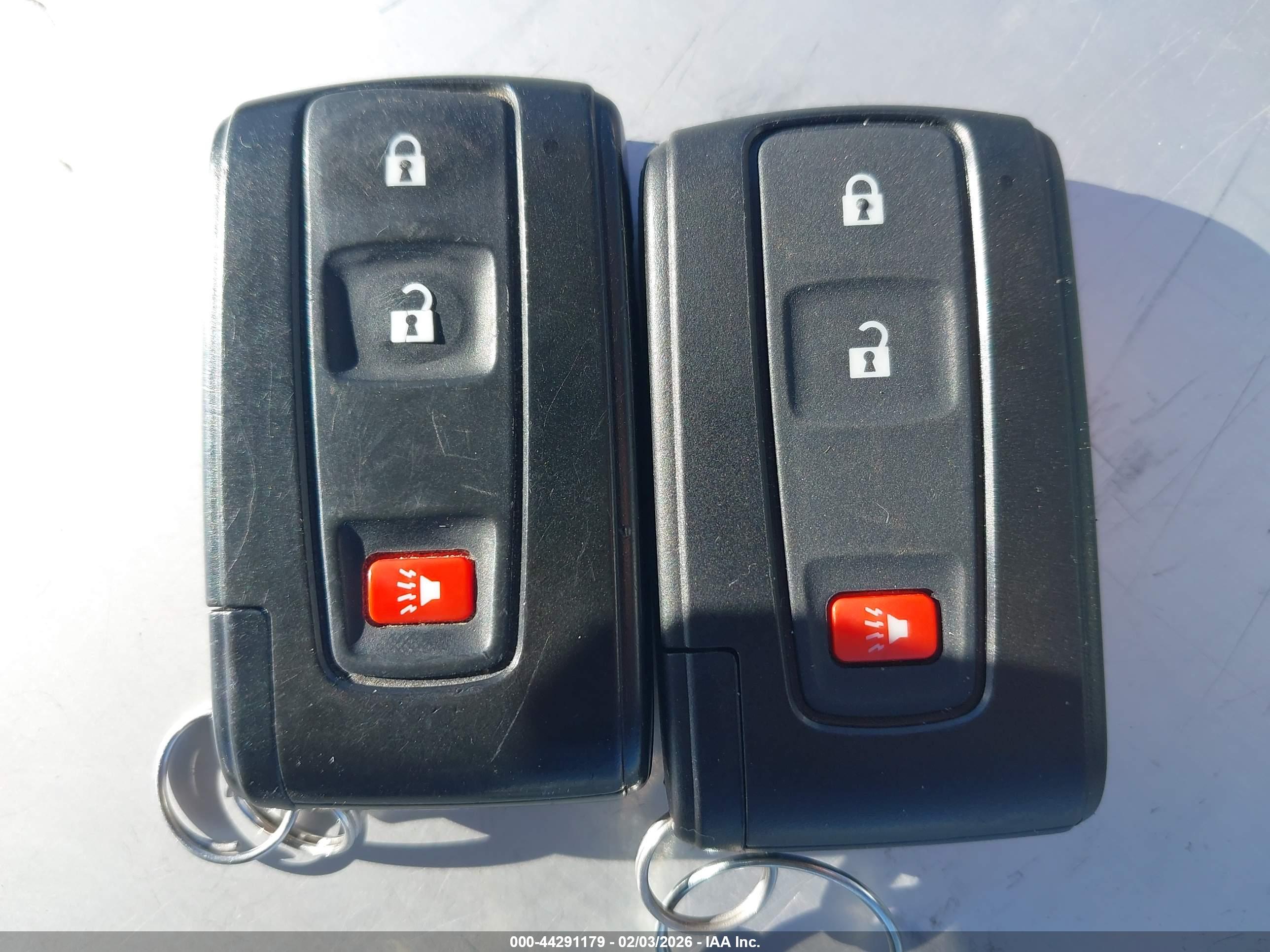 TOYOTA PRIUS image 11