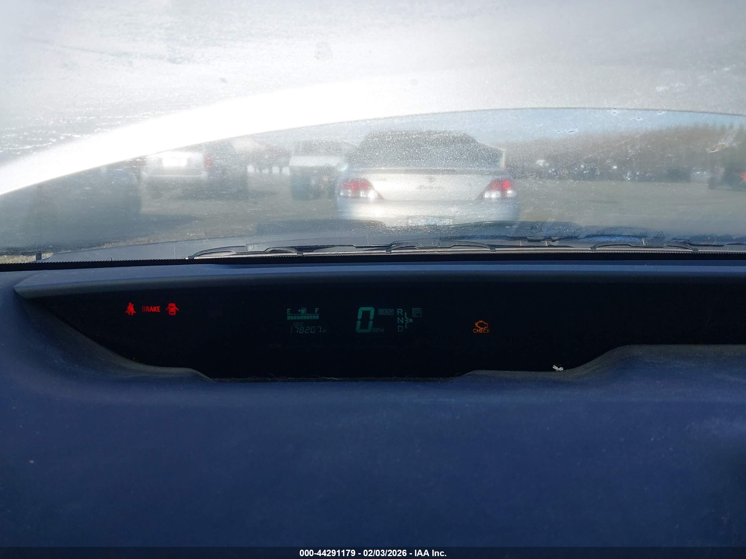 TOYOTA PRIUS image 7