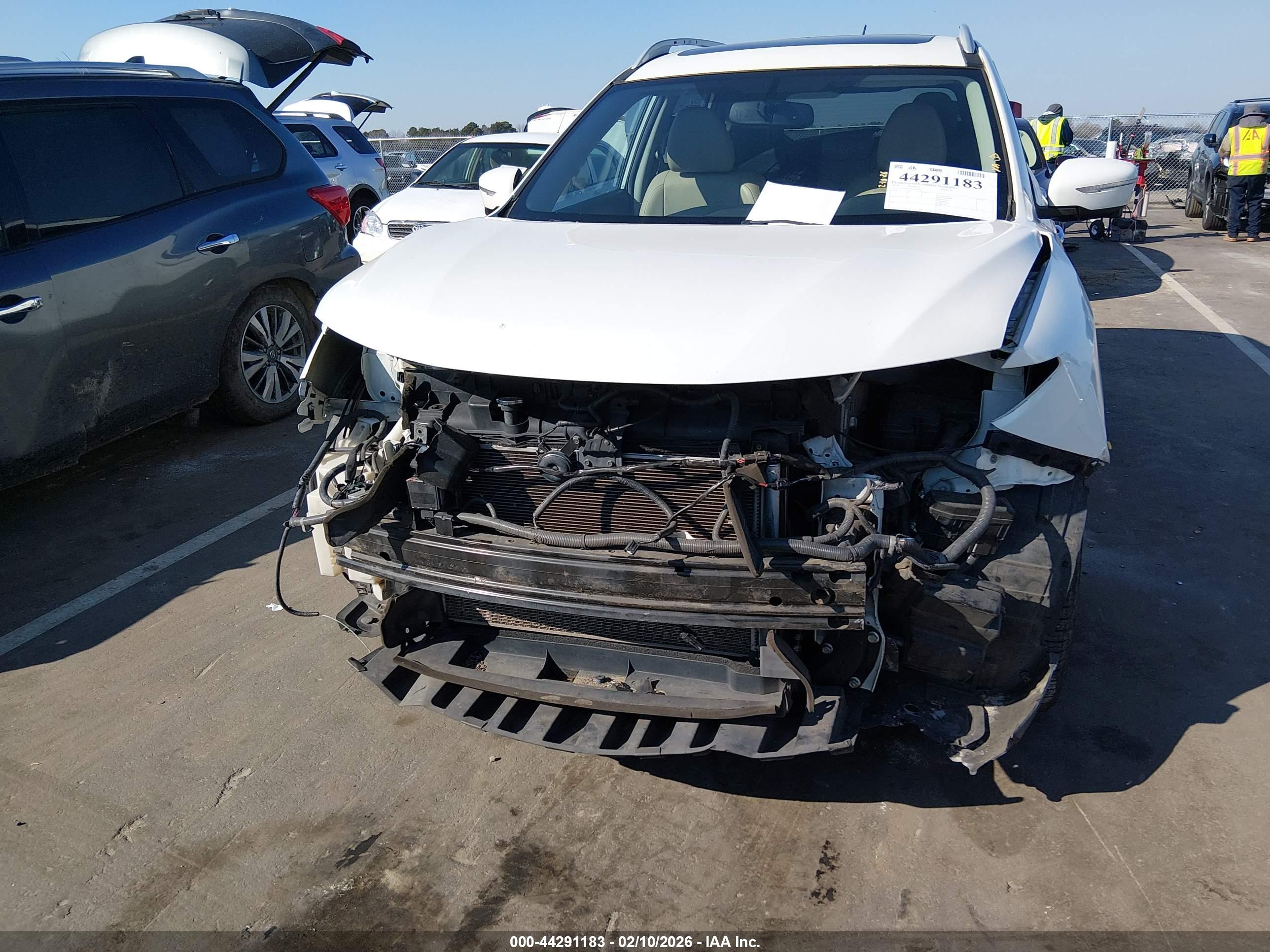 NISSAN ROGUE image 6