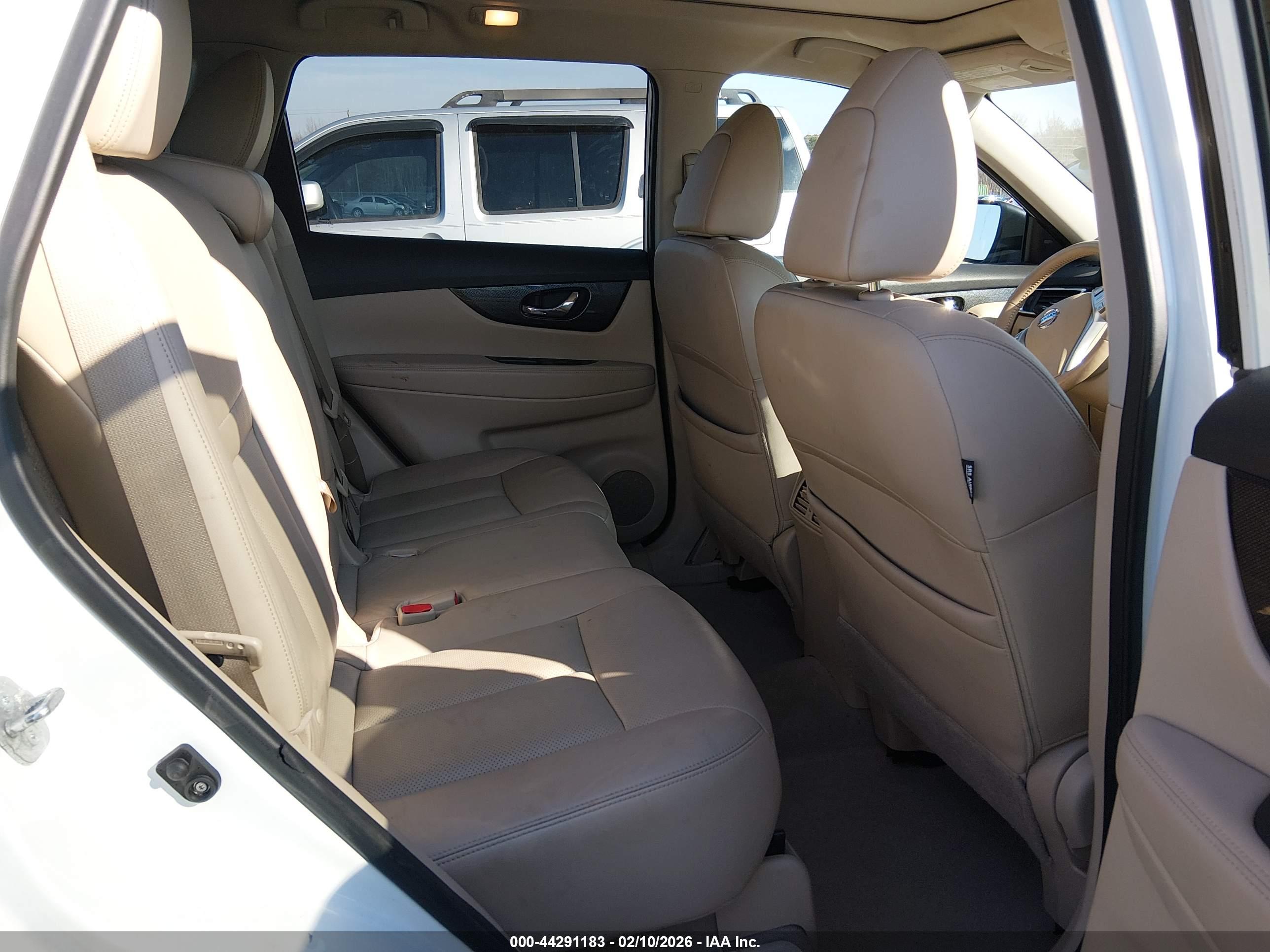 NISSAN ROGUE image 8